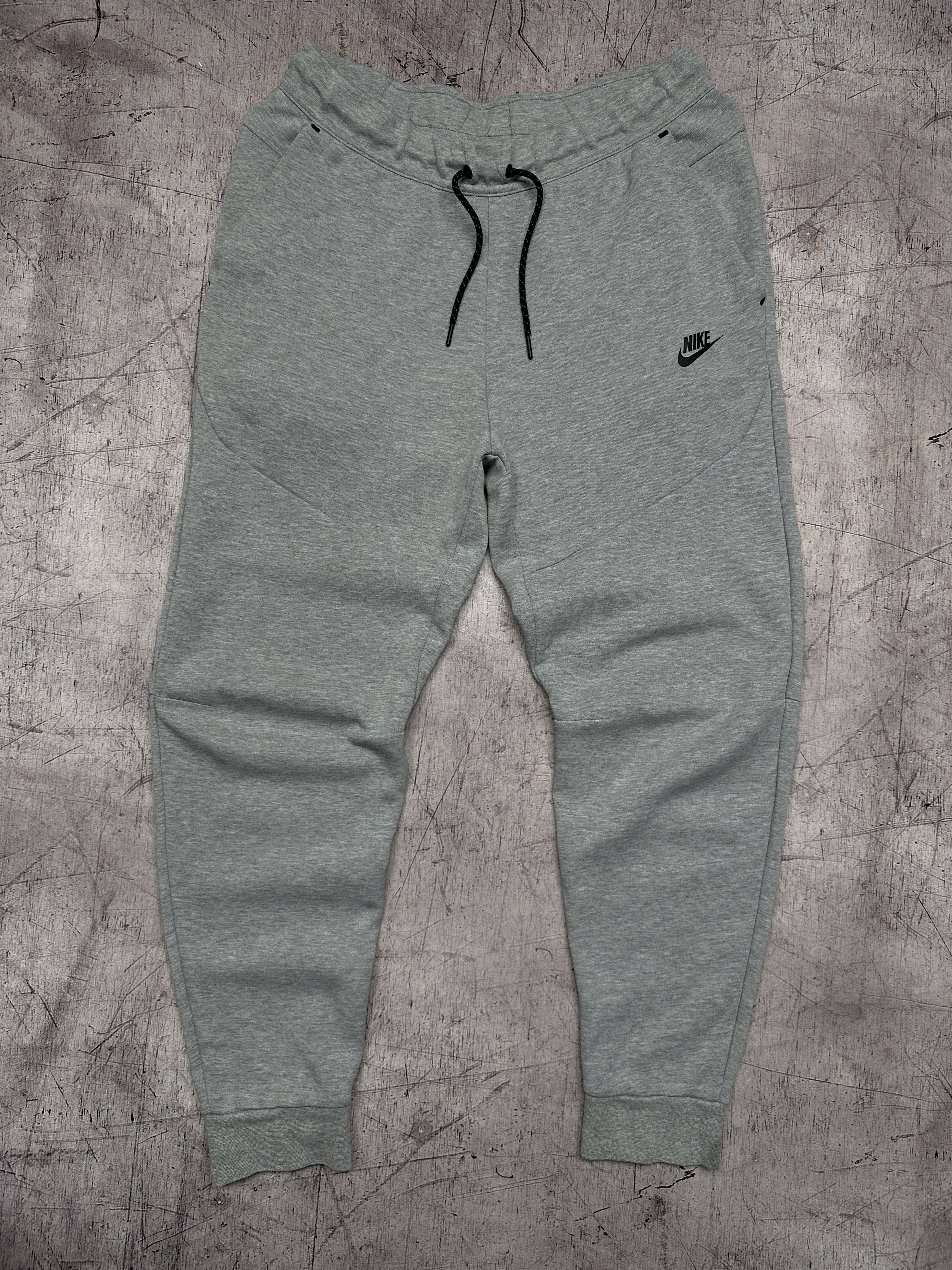 Nike Nike Tech Fleece Mens Sweatpants Pants Size US 32 / EU 48 - 1 Thumbnail