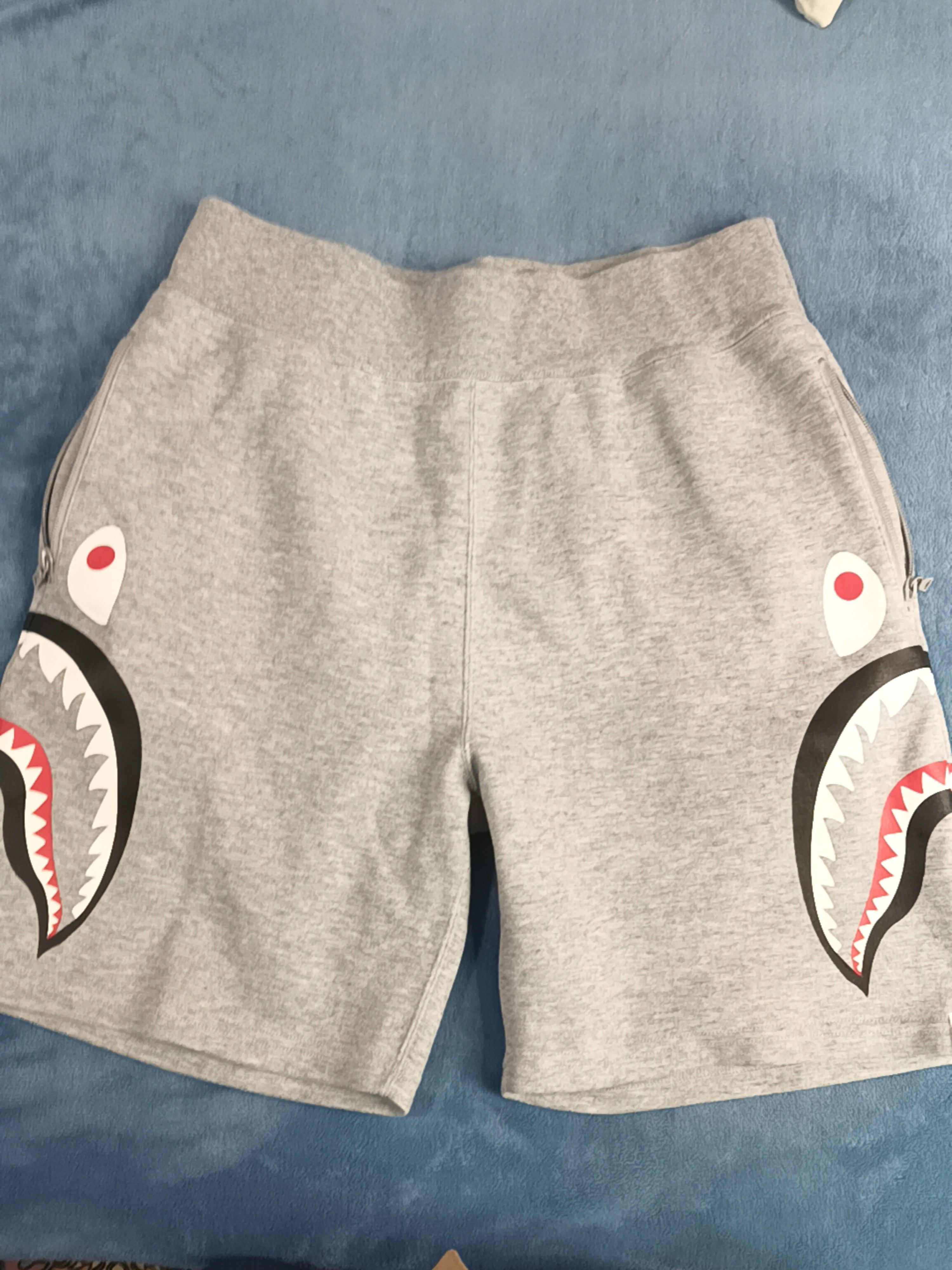 Bape A Bathing Ape Shark Graphic Shorts Size M Size US 32 / EU 48 - 1 Thumbnail
