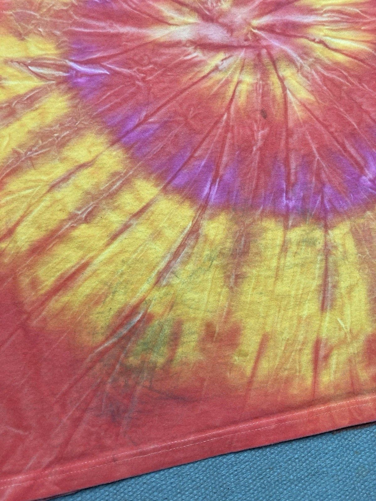 Vintage 90s t shirt tie dye sunburst hippie cotton Jerzees mens XL Size US XL / EU 56 / 4 - 2 Thumbnail