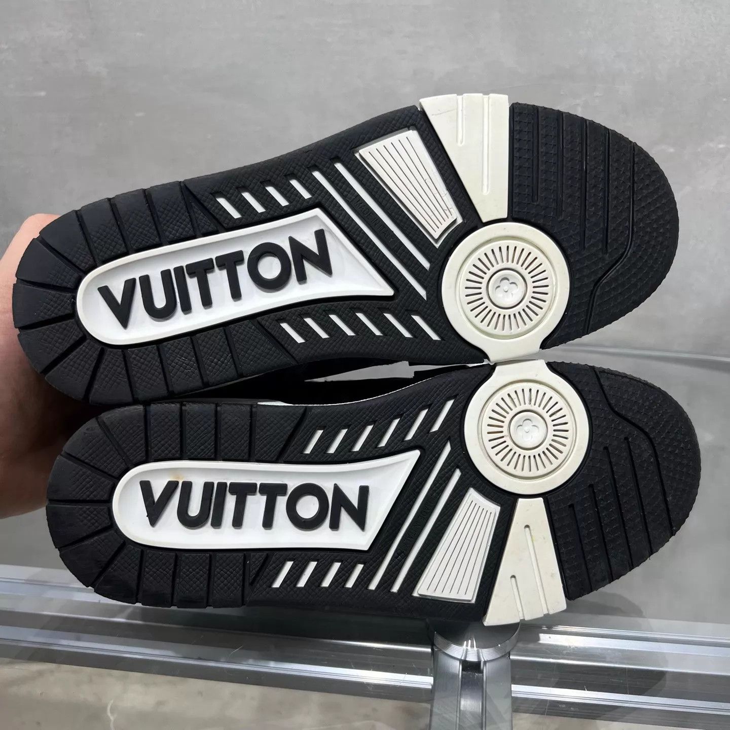 Louis Vuitton LV Trainer Black White Denim UK2 36 Size US 4.5 / IT 34.5 - 7 Thumbnail