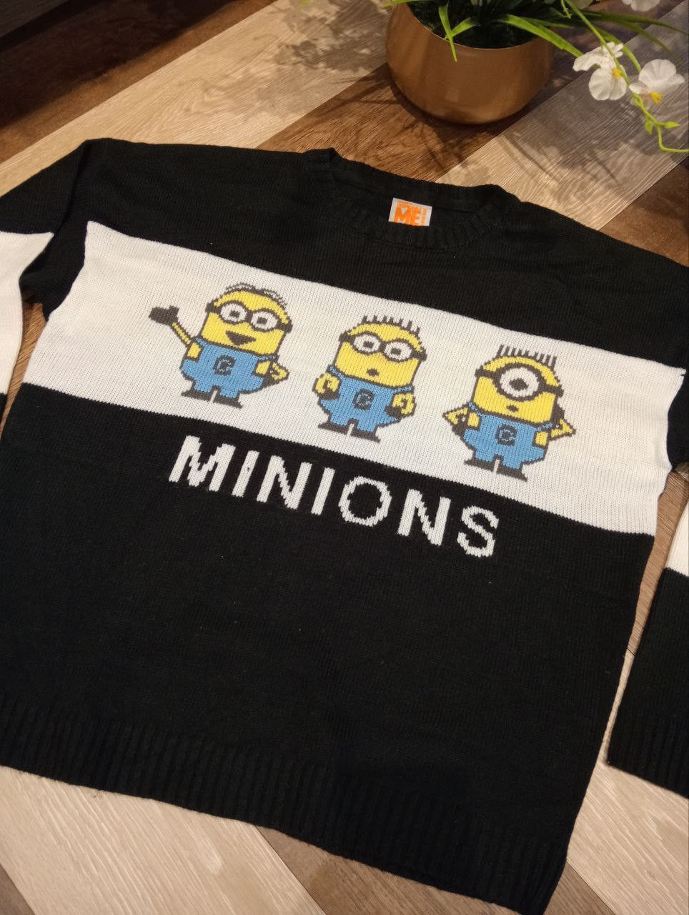 Universal Studios DESPICABLE ME MINIONS KNITWEAR SWEATER Size L / US 10 / IT 46 - 3 Thumbnail
