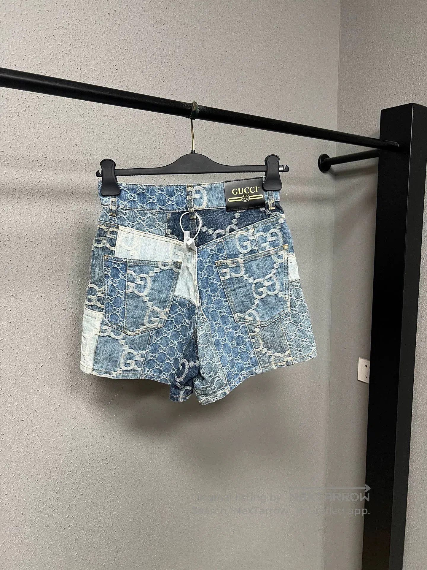 Gucci Gucci Distressed Patchwork Printed Denim Shorts. Size 24" / US 00 / IT 34 - 2 Thumbnail
