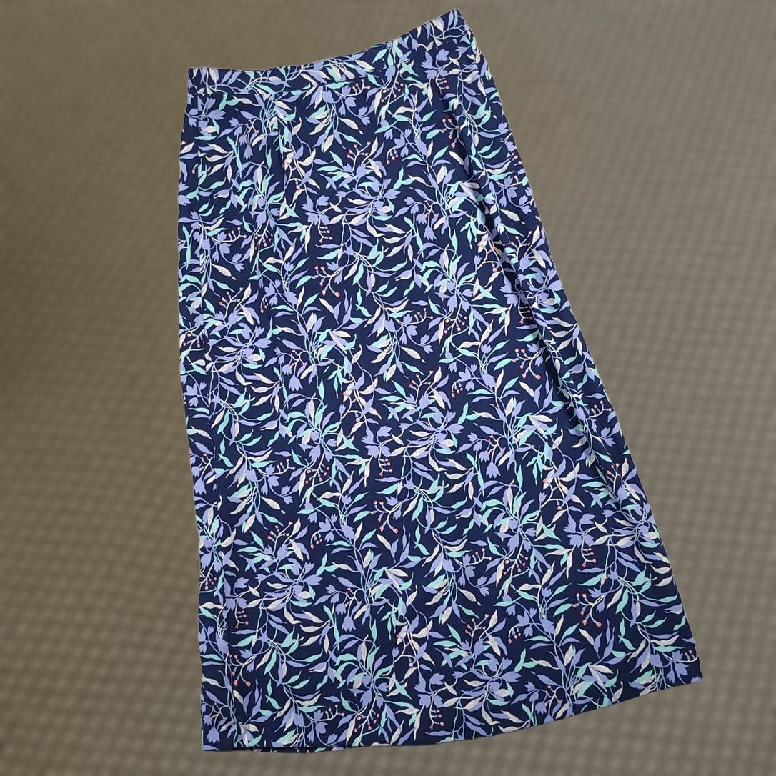 Vintage Sag Harbor Skirt Womens Small Blue Floral Back Zipper Elastic Stretch Long Conversation Size 28" / US 6 / IT 42 - 1 Thumbnail