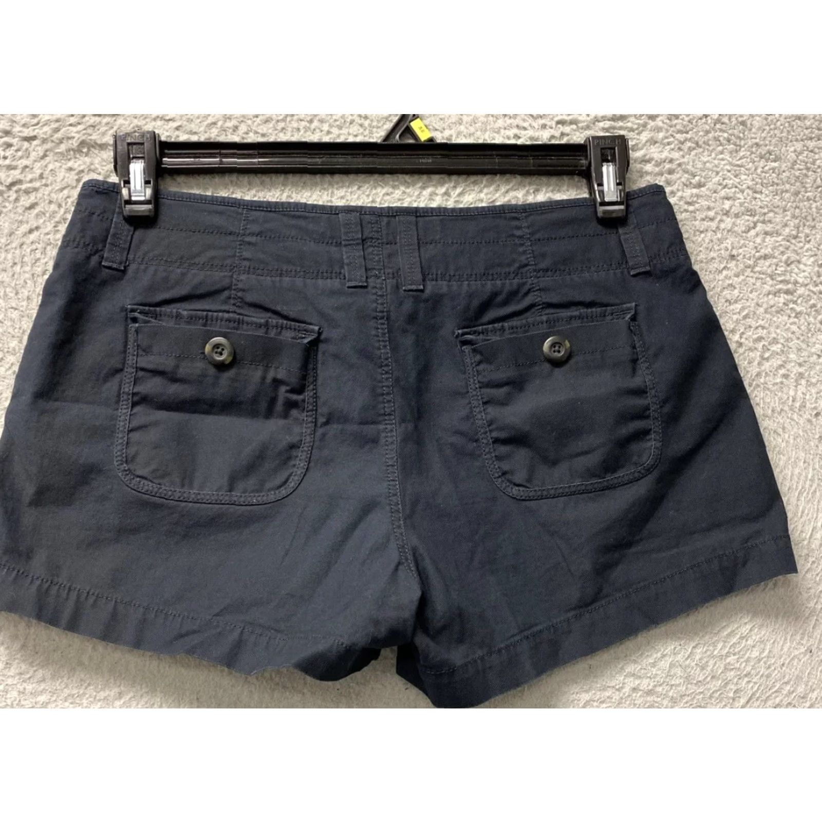 Old Navy Old Navy Women's Black Shorts Flat Front Mid Rise 4 /3-Inch Inseam Casual Summer Style Size 27" / US 4 / IT 40 - 6 Thumbnail