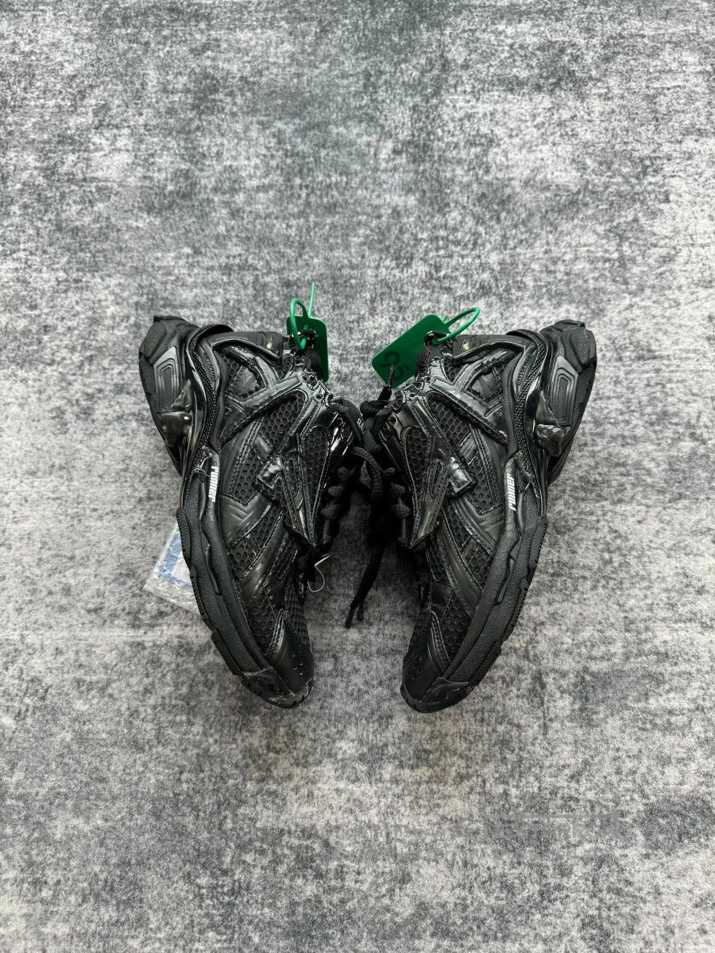 Balenciaga Balenciaga Black Distressed Runner Sneakers. Size US 5 / IT 35 - 3 Thumbnail