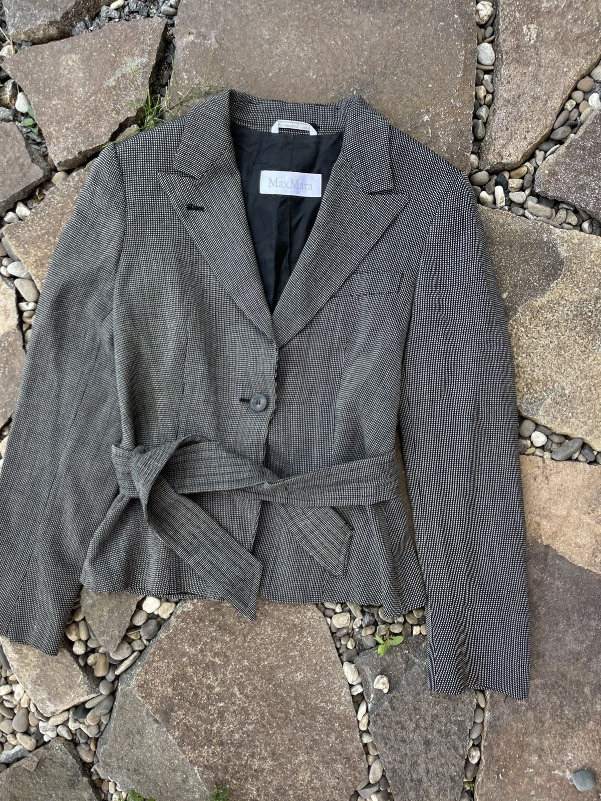 Max Mara Max Mara wool belt grey blazer Size M / US 6-8 / IT 42-44 - 3 Thumbnail