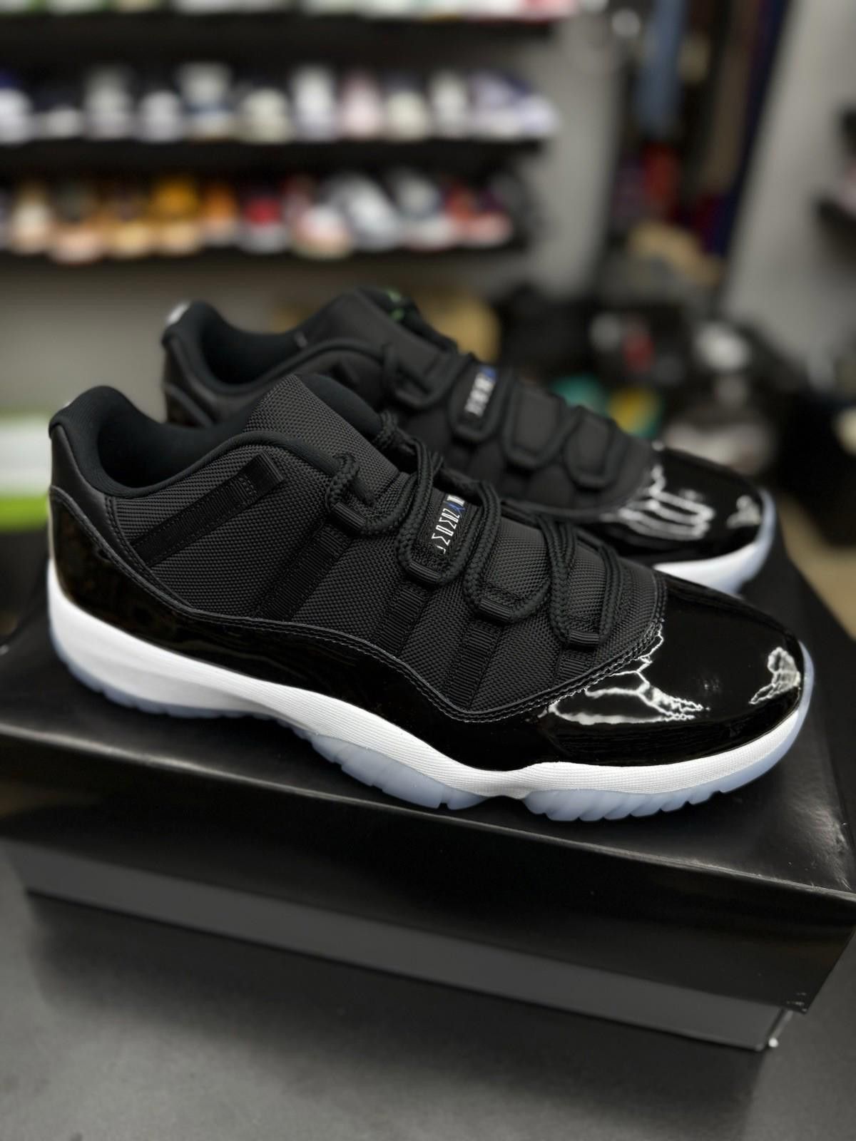 Jordan Brand Nike Air Jordan 11 Retro Low Space Jam FV5104-004 Size 13 Size US 13 / EU 46 - 3 Thumbnail
