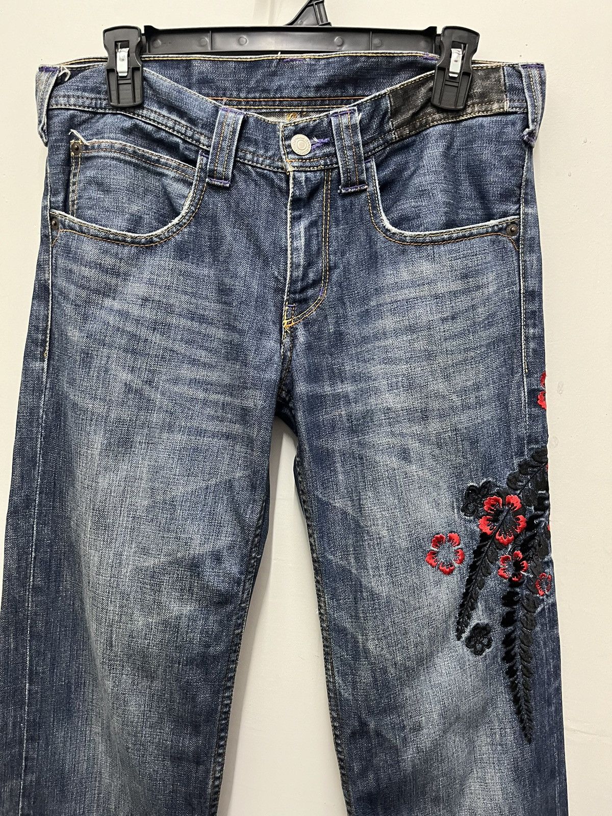 Takeo Kikuchi Vintage Takeo Kikuchi Japan Floral Embroidery Denim Pants Size US 32 / EU 48 - 3 Thumbnail