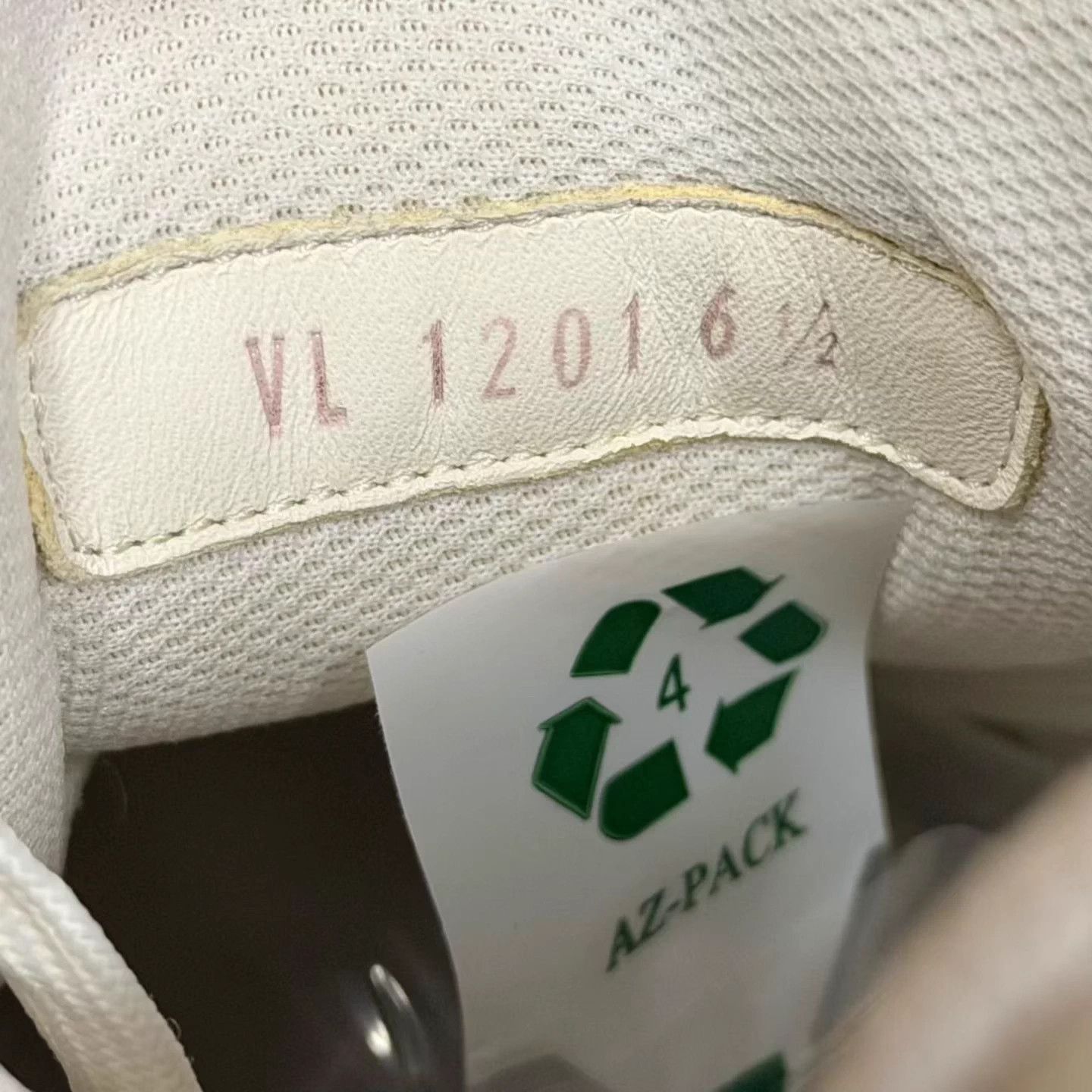 Louis Vuitton Louis Vuitton Green/White Low Top Sneaker 6.5 Size US 6.5 / EU 39-40 - 5 Thumbnail