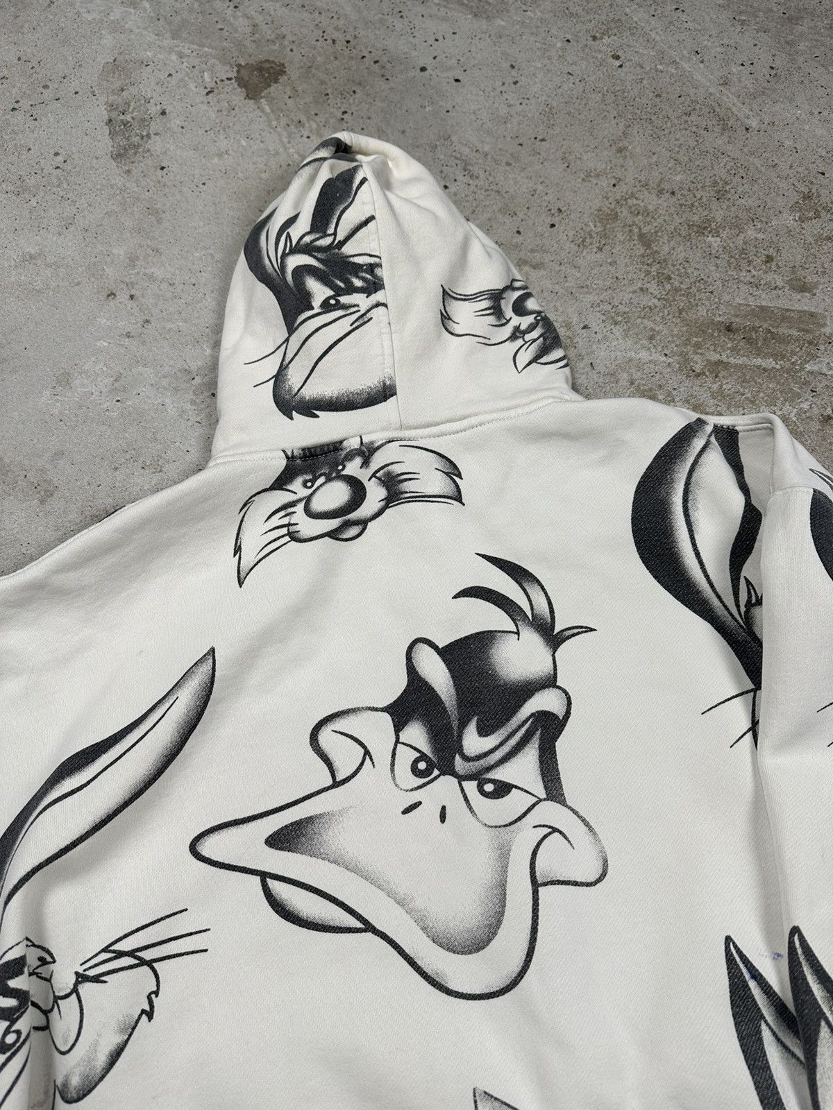 Vintage × Warner Bros Vintage y2k Lot 29 Looney Tunes All Over Print Boxy Hoodie Size US XXL / EU 58 / 5 - 16 Thumbnail