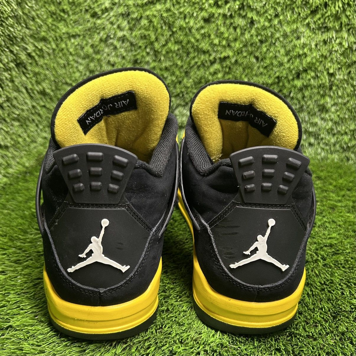 Jordan Brand Jordan 4 “Thunder” (Size 10.5) Size US 10.5 / EU 43-44 - 5 Thumbnail