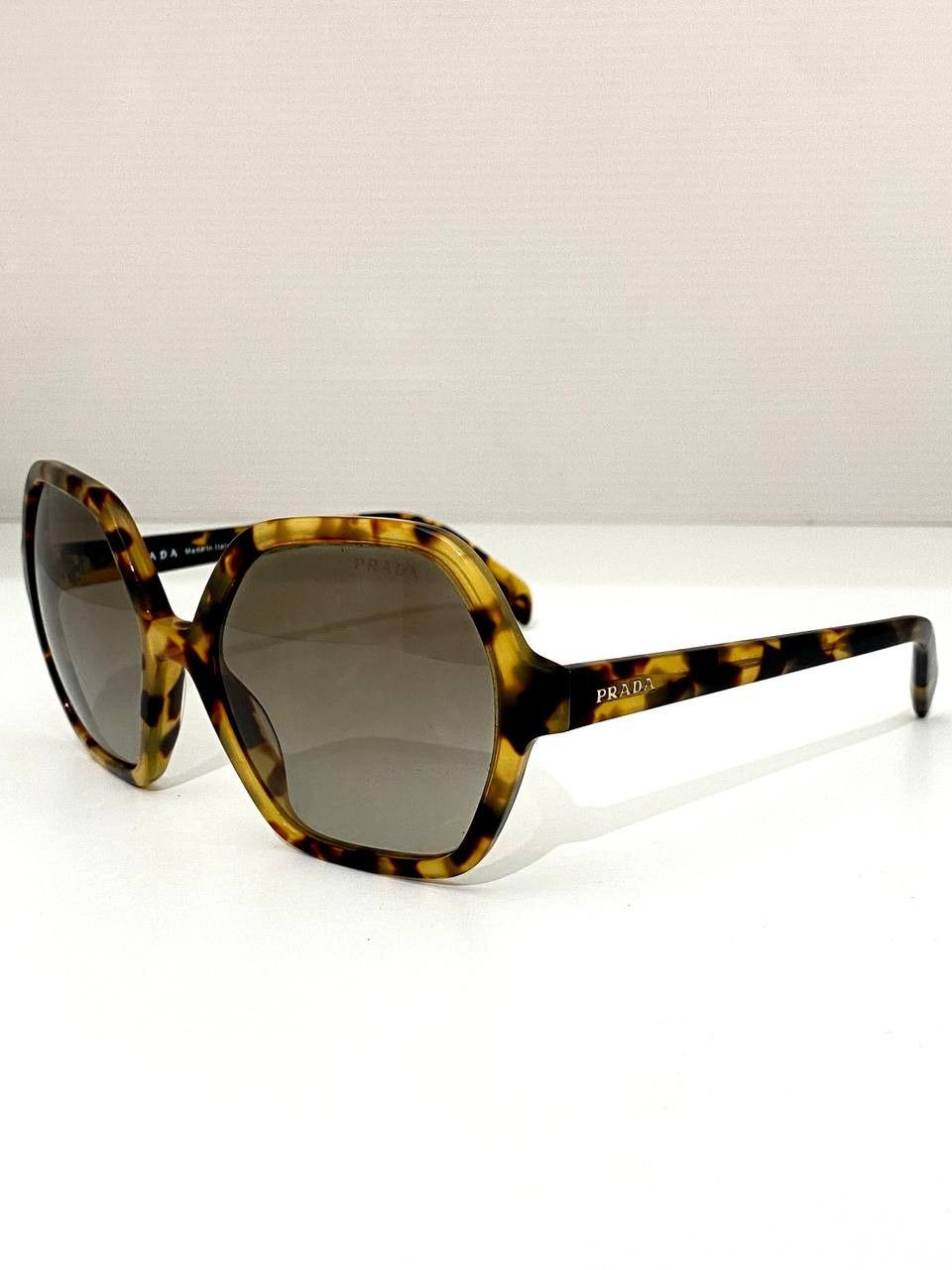 Prada Prada Logo Hexagon Havana Oversize Sunglasses Vintage Y2K Size ONE SIZE - 2 Thumbnail