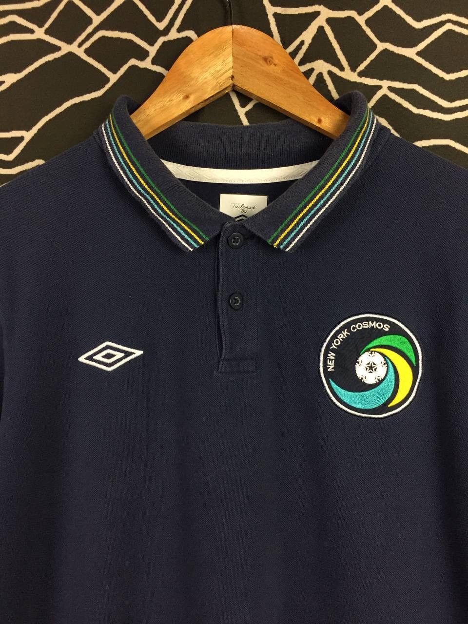 Umbro Vtg Umbro New York Cosmos Official Product Soccer Polo Shirt Size US L / EU 52-54 / 3 - 3 Thumbnail