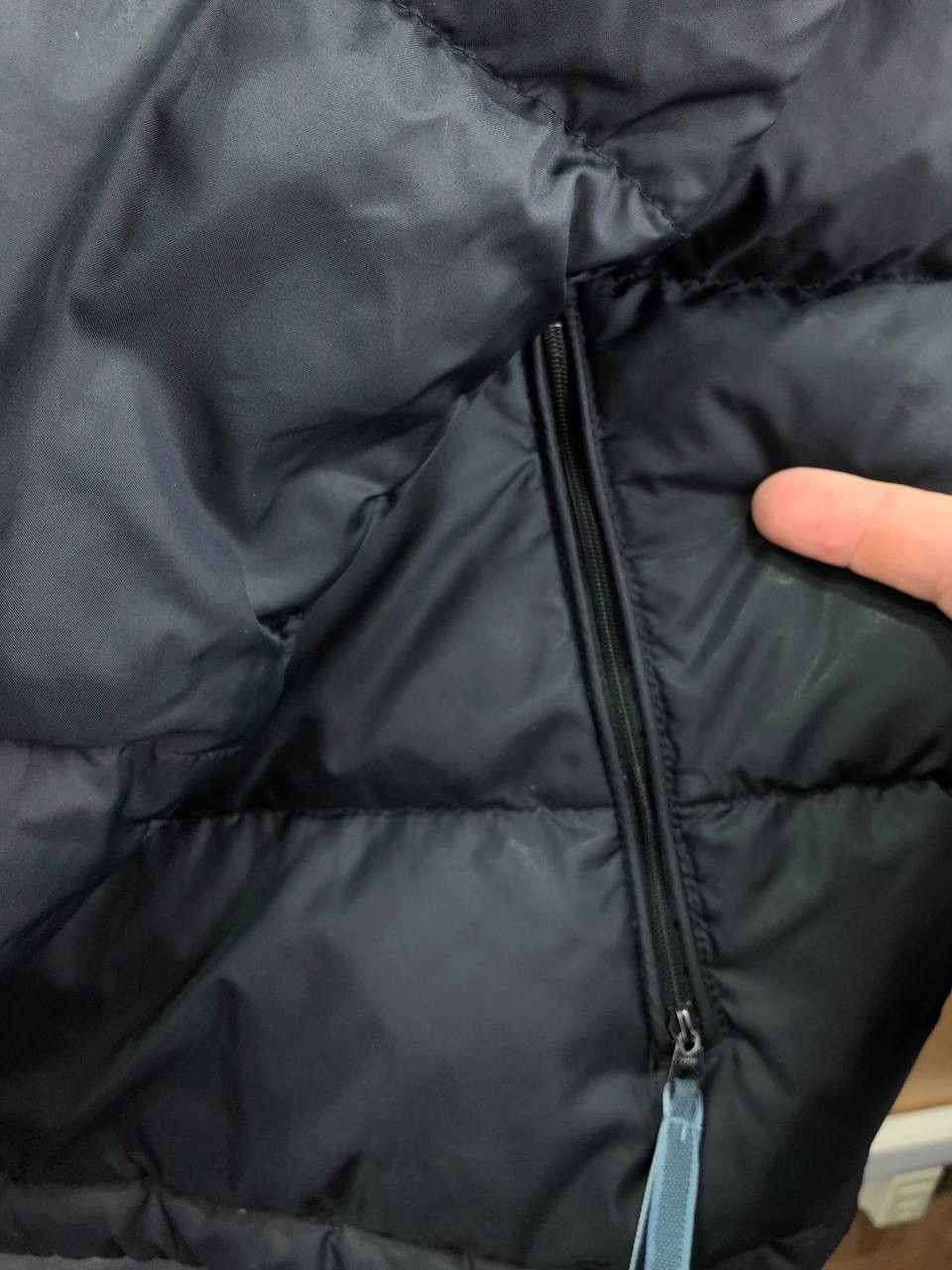 Vintage Vintage Black Down Puffer Nike Oregon USA Jacket Size US L / EU 52-54 / 3 - 8 Thumbnail