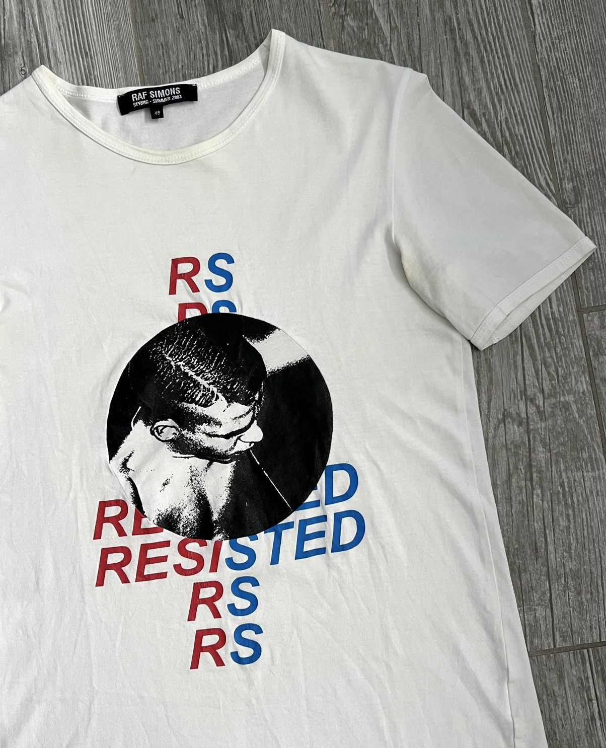 Raf Simons SS2003 Raf Simons Consumed Resisted White Patch Runway Tee Size US L / EU 52-54 / 3 - 3 Thumbnail
