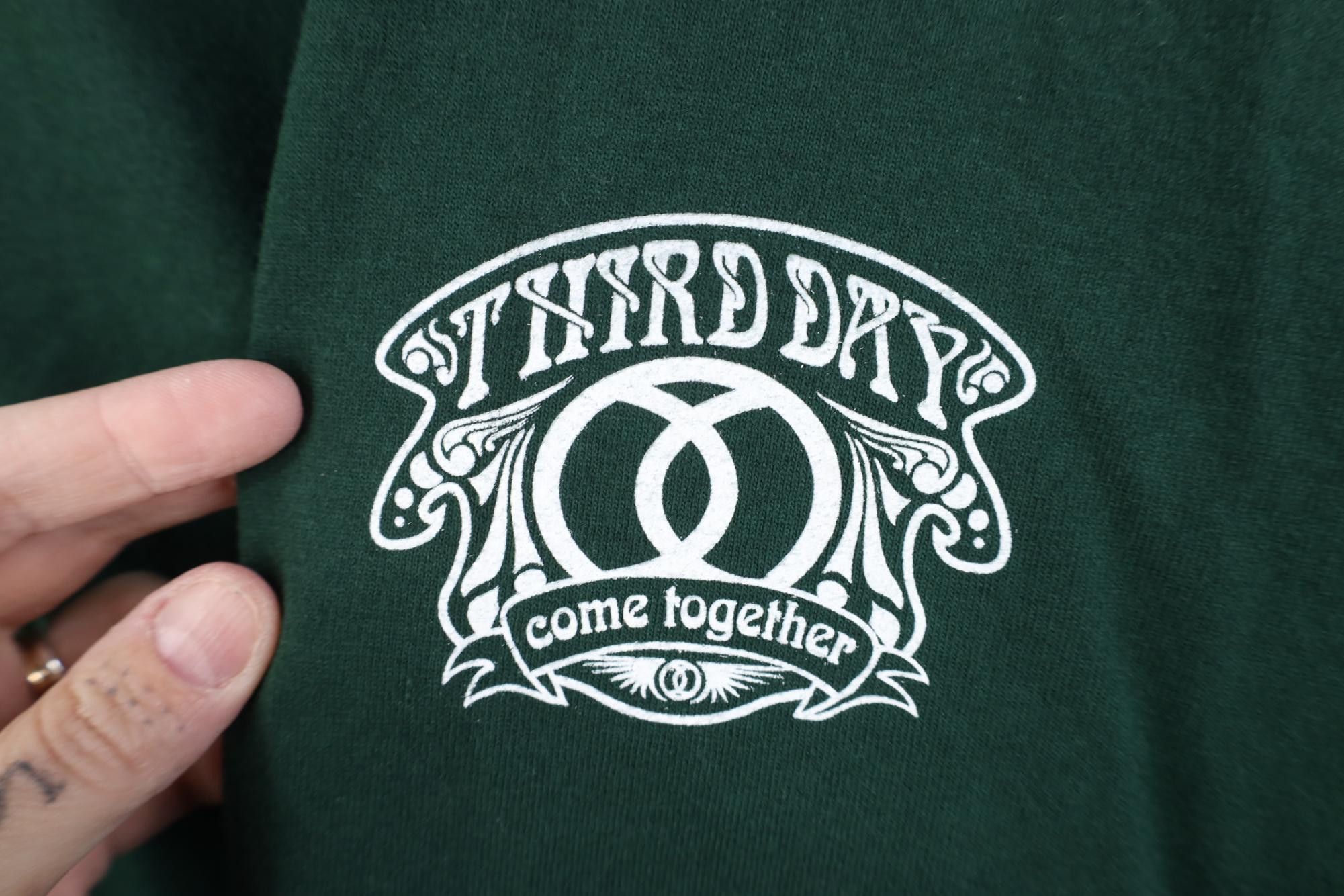 Vintage Vintage Y2K 2003 Crew Come Together Third Day Band T-Shirt Size US XXL / EU 58 / 5 - 4 Thumbnail
