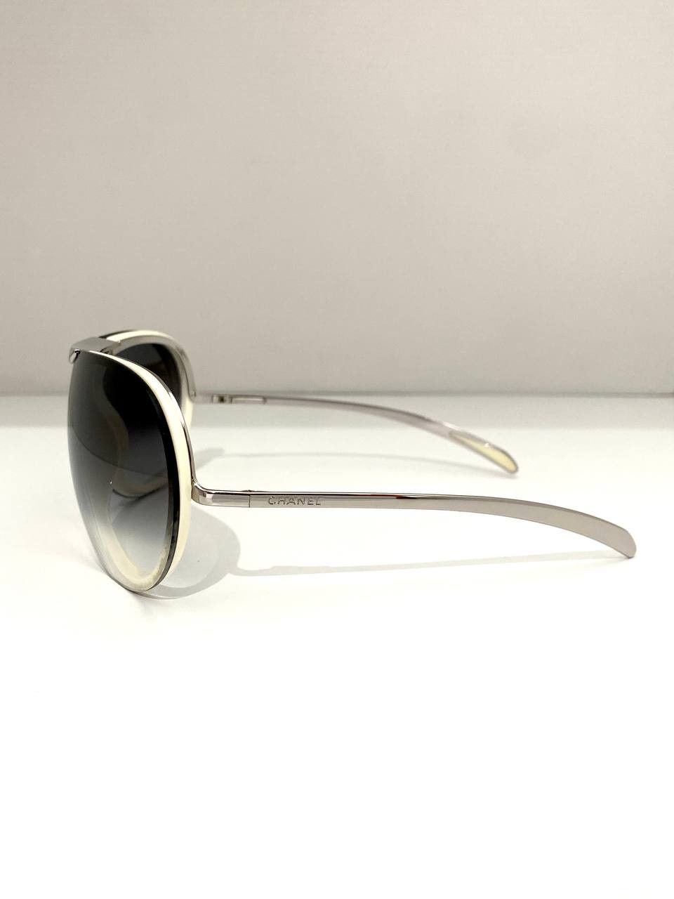 Chanel Chanel CC Logo Aviator Gradient Tint Shield Sunglasses Y2K Size ONE SIZE - 5 Thumbnail