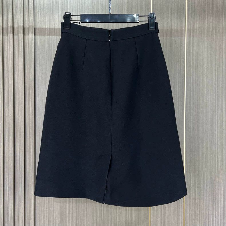 Gucci Gucci Letter-printed skirt 2504-Nextarrow Size 25" / US 0 / IT 36 - 2 Thumbnail