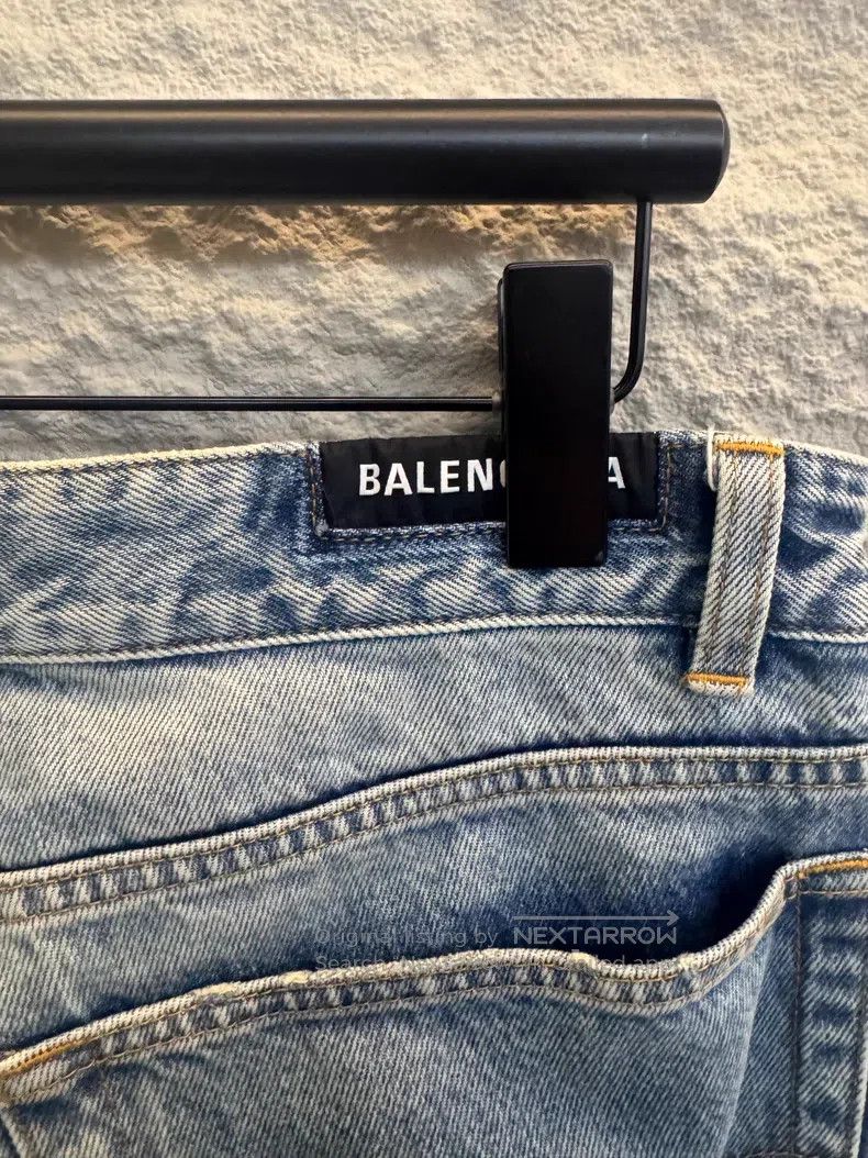 Balenciaga Balenciaga size S Ice Blue Washed Mid-Waist Denim Pants Size US 27 - 4 Thumbnail