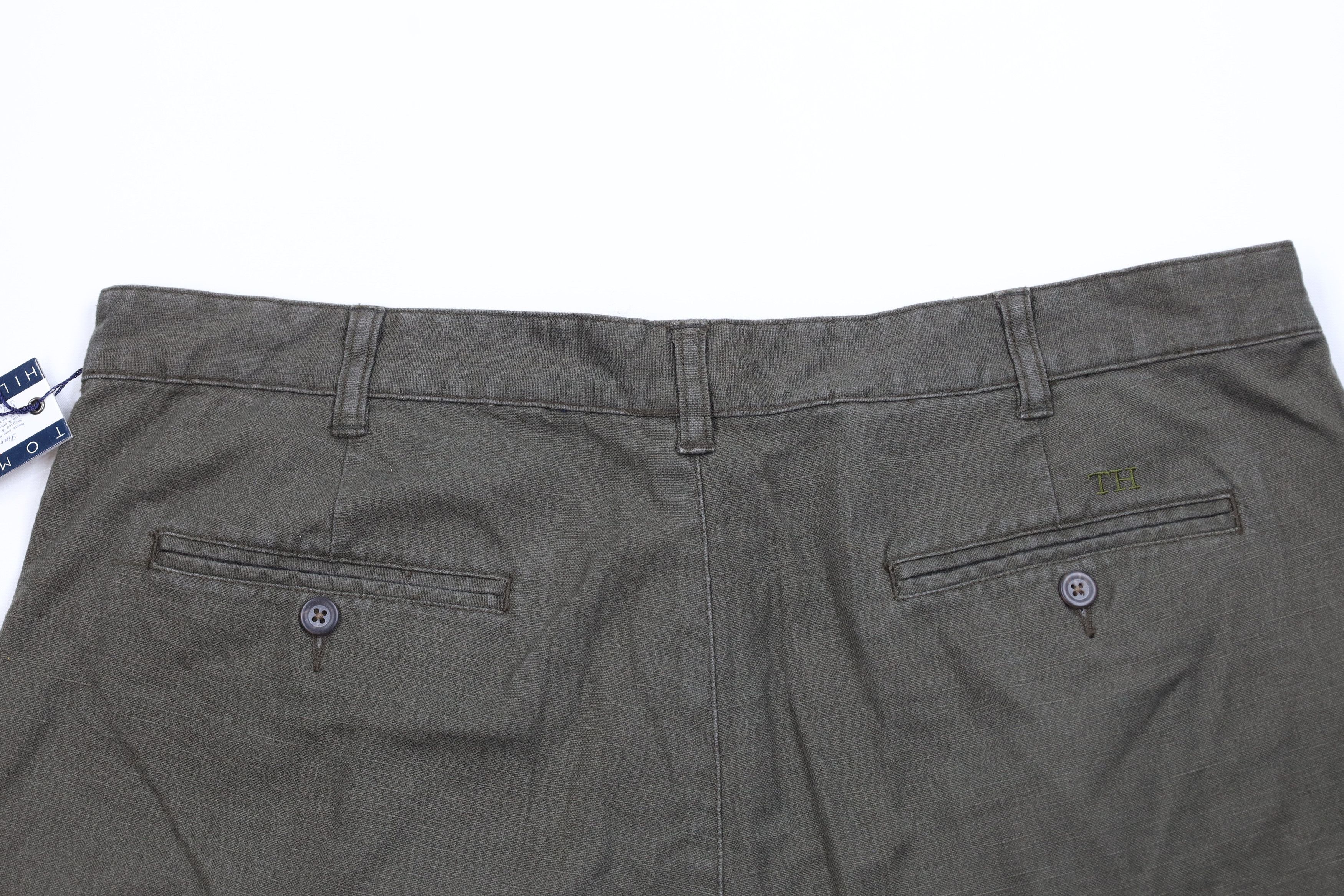 Tommy Hilfiger Deadstock Vintage 90s Tommy Hilfiger Pleated Chino Shorts Size US 38 / EU 54 - 10 Thumbnail