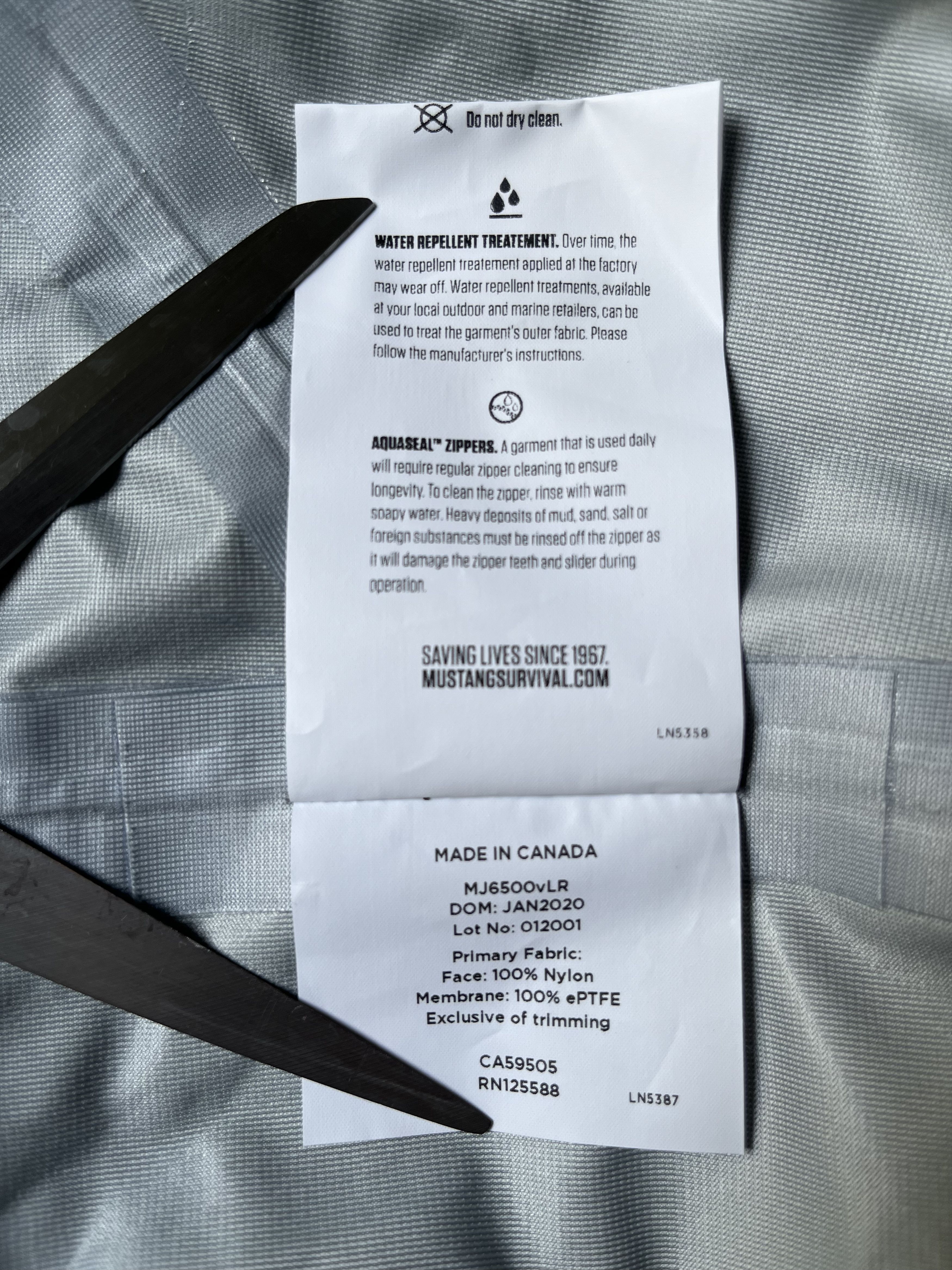 Prada 2021 Prada Luna Rossa x Mustang Survival Sailing Jacket Size US M / EU 48-50 / 2 - 22 Thumbnail