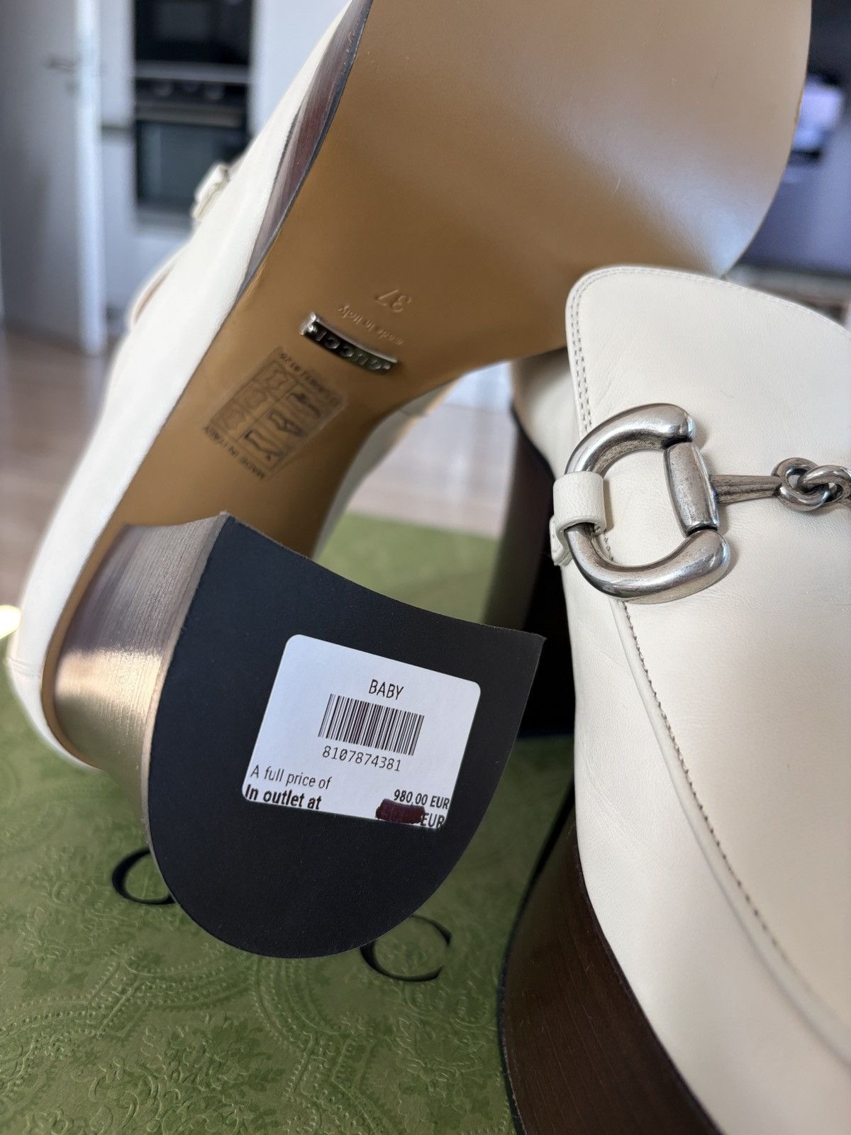 Gucci Gucci platform horsebit loafer white Size US 7 / IT 37 - 15 Thumbnail