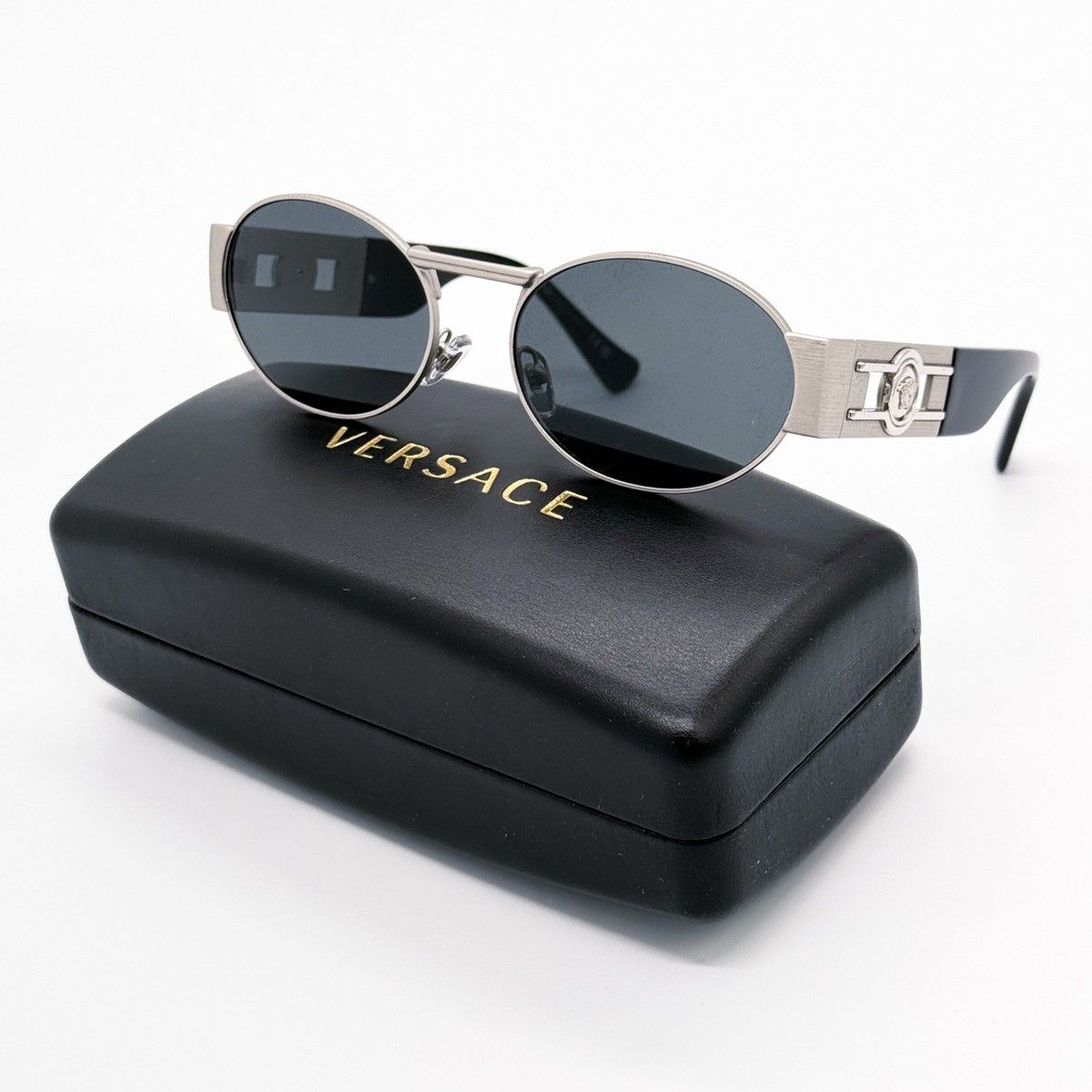 image of New Versace Ve2264 1513/87 Unisex Sunglasses Mod 2264 151387 in Silver, Men's