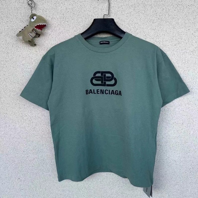 Balenciaga Balenciaga Short Sleeve Logo T-Shirt in Green - dmc Size US S / EU 44-46 / 1 - 1 Thumbnail