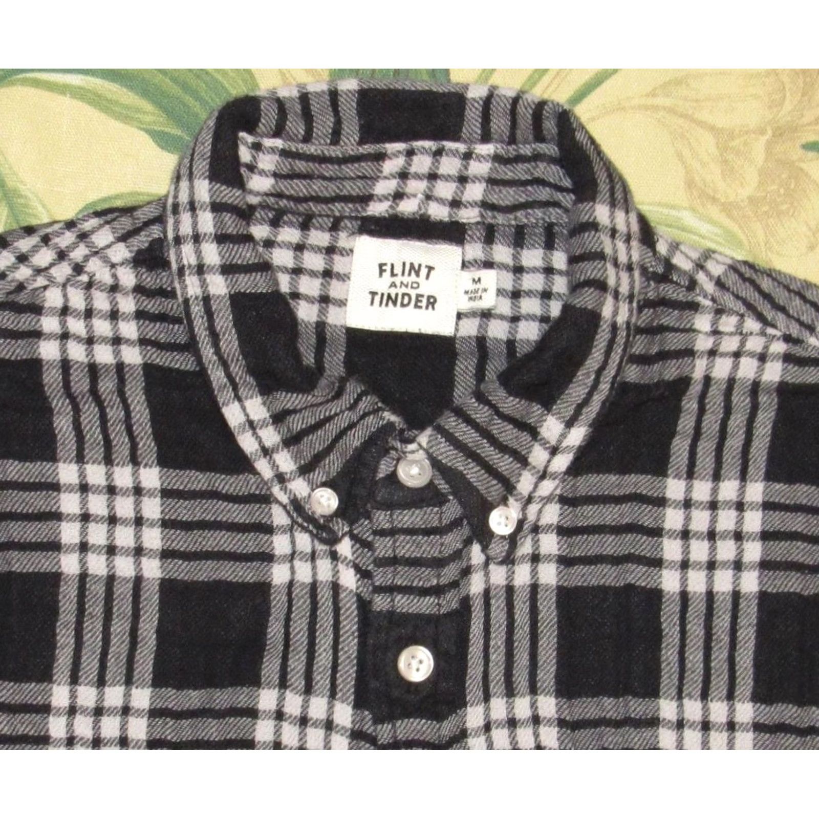 Vintage Flint & Tinder Black White Long Sleeve Button Down Flannel Shirt M Adult Black Size US M / EU 48-50 / 2 - 2 Thumbnail