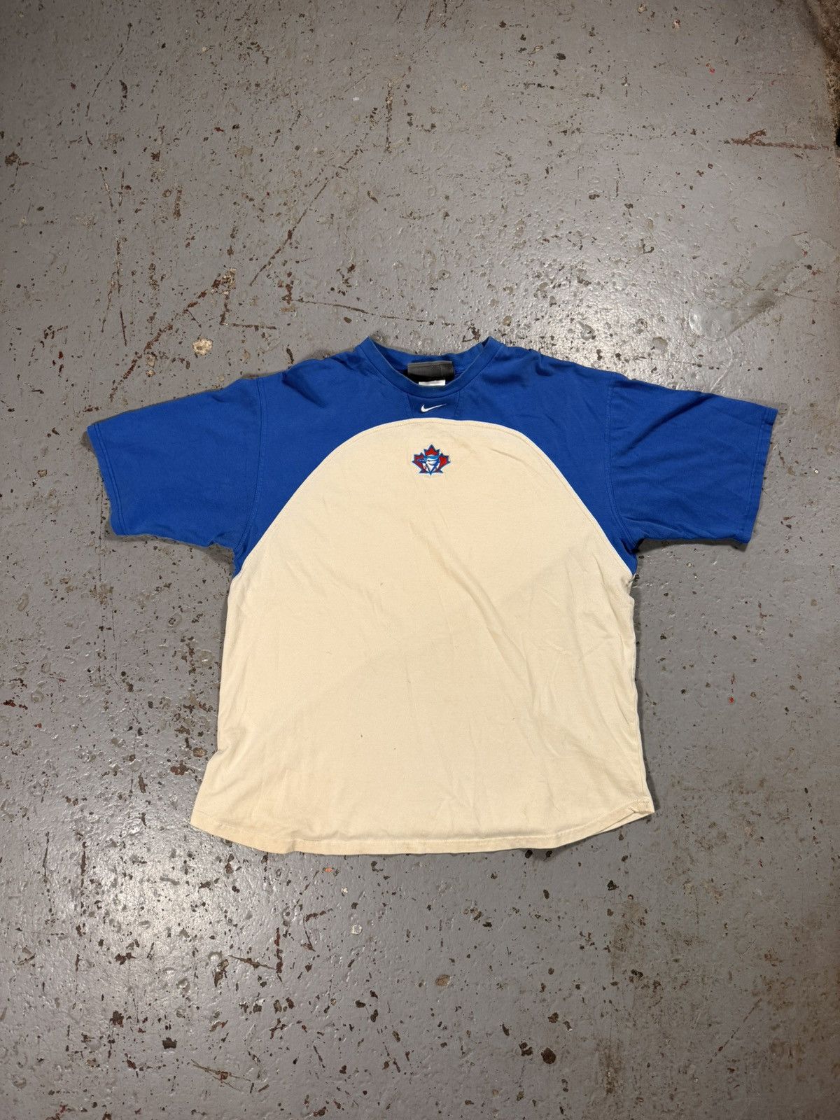 Nike Insane Vintage Nike Bluejays Mlb Jersey Y2K Tee Size US XL / EU 56 / 4 - 1 Thumbnail