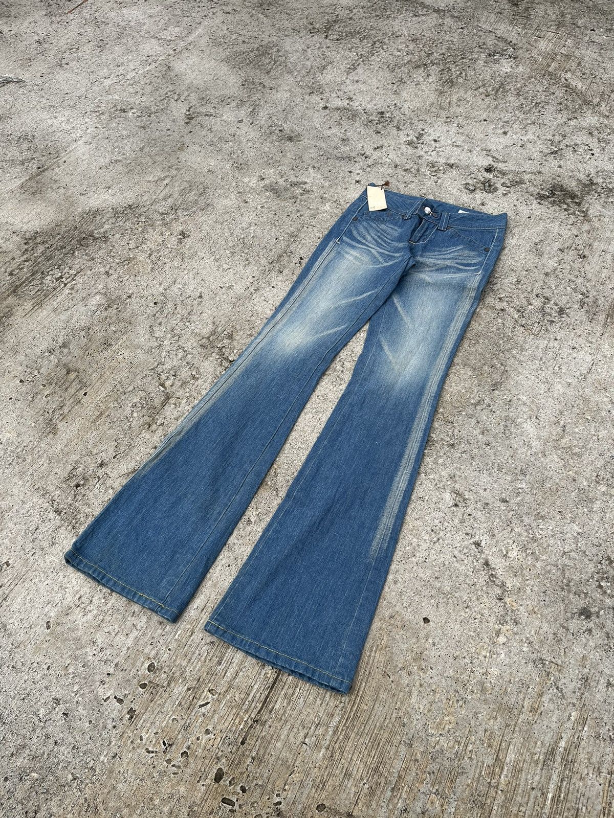 ET Boite Flare Jeans