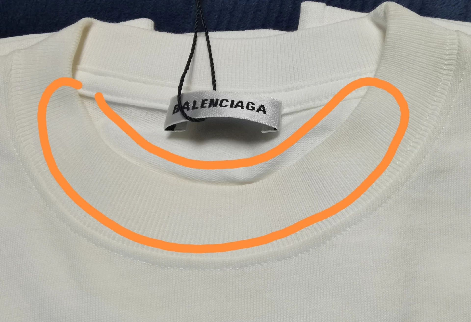 Balenciaga Balenciaga Mastercard Logo SS White S T-shirt Size S / US 4 / IT 40 - 9 Thumbnail