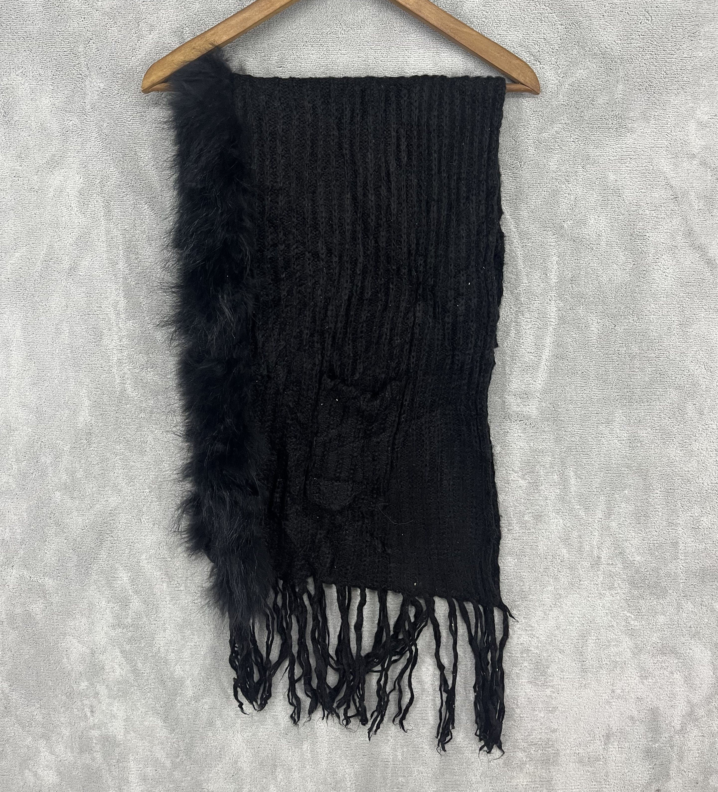 Japanese Brand Black Laila Collection Fur Scarf Muffler Neck scarf Size ONE SIZE - 3 Thumbnail