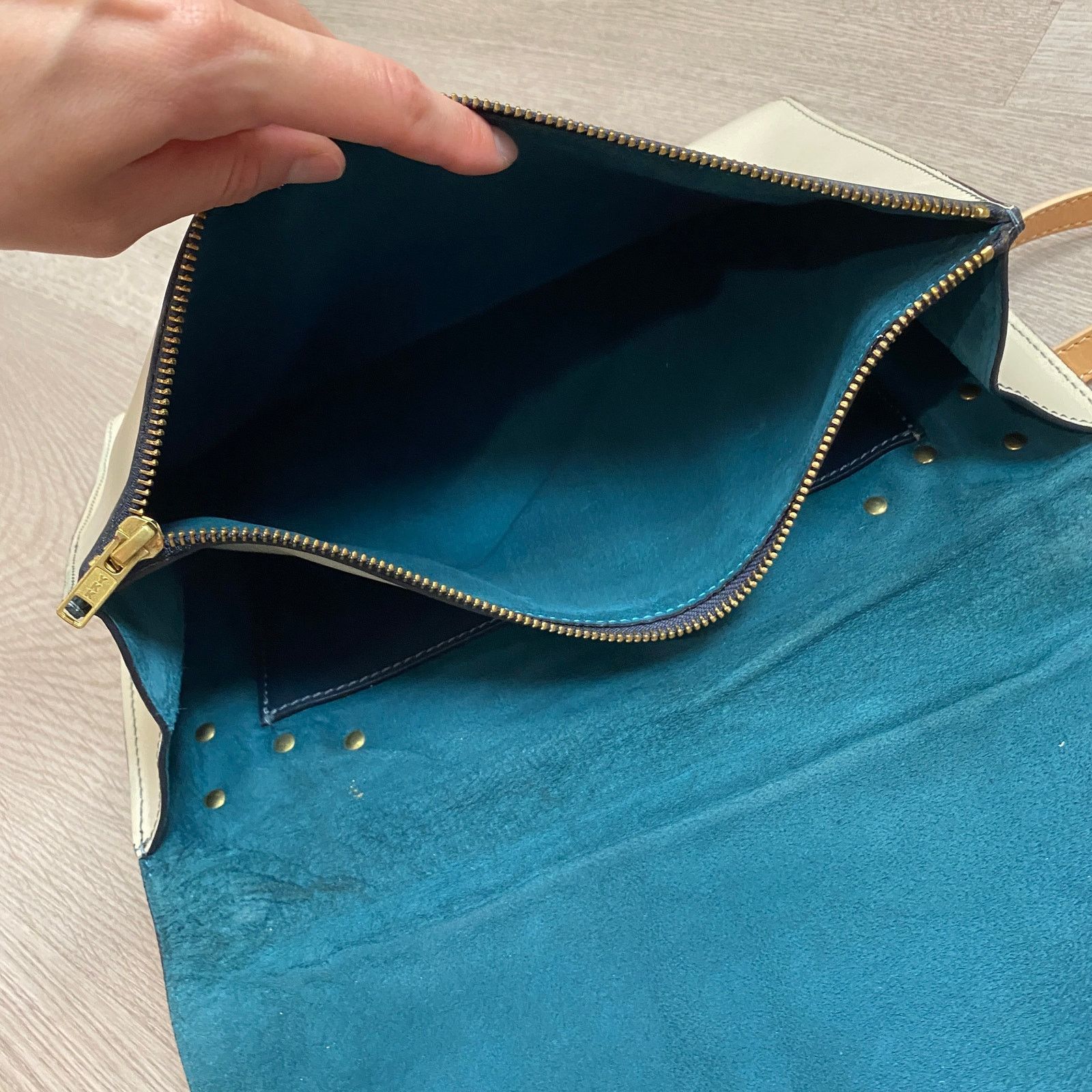 Sophie Hulme Rare Sophie Hulme Leather Flat Envelope Purse Crossbody Bag Size ONE SIZE - 7 Thumbnail