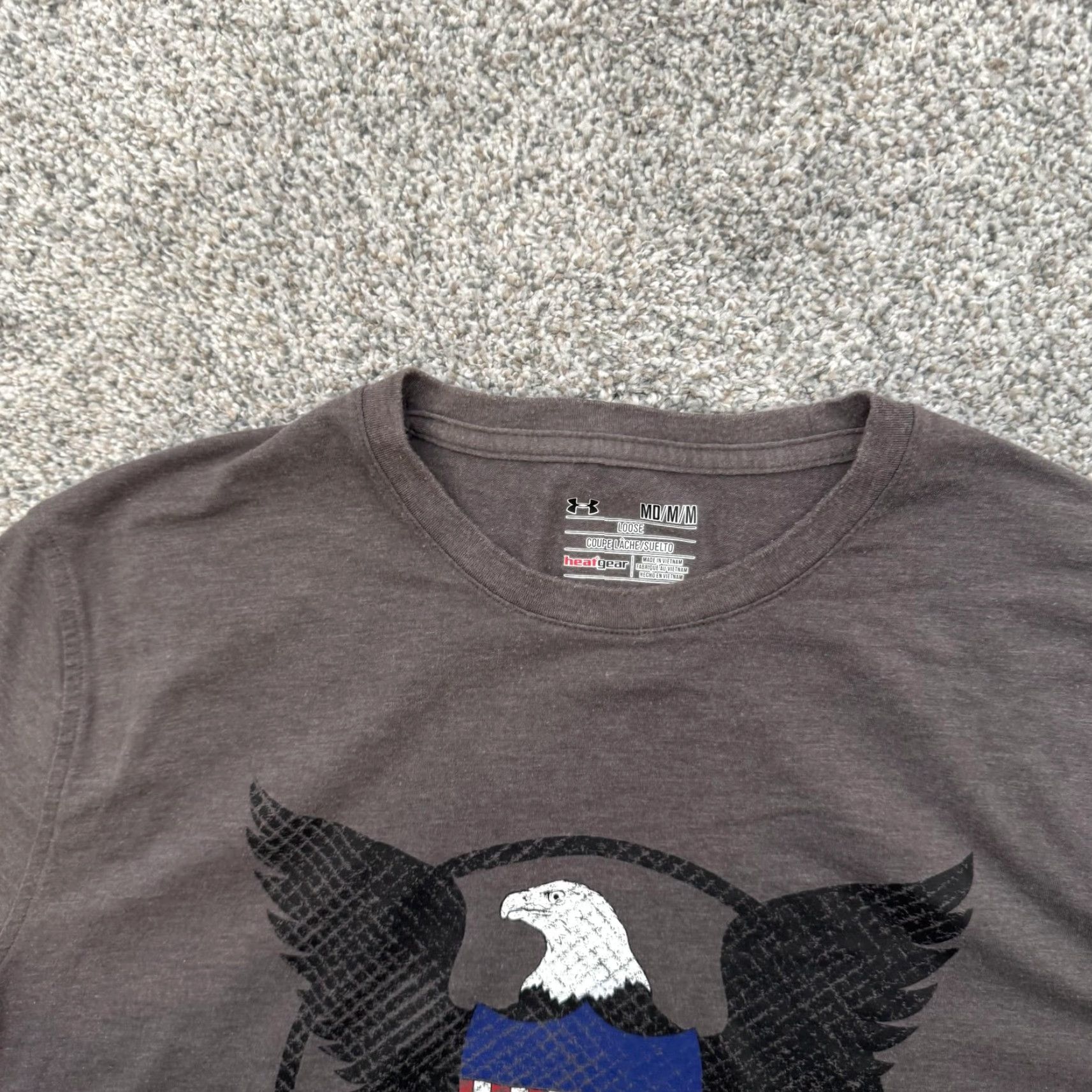 Under Armour Under Armour Shirt Mens Medium Gray HeatGear Eagle Shield USA Graphic Tee Top Size US M / EU 48-50 / 2 - 4 Thumbnail