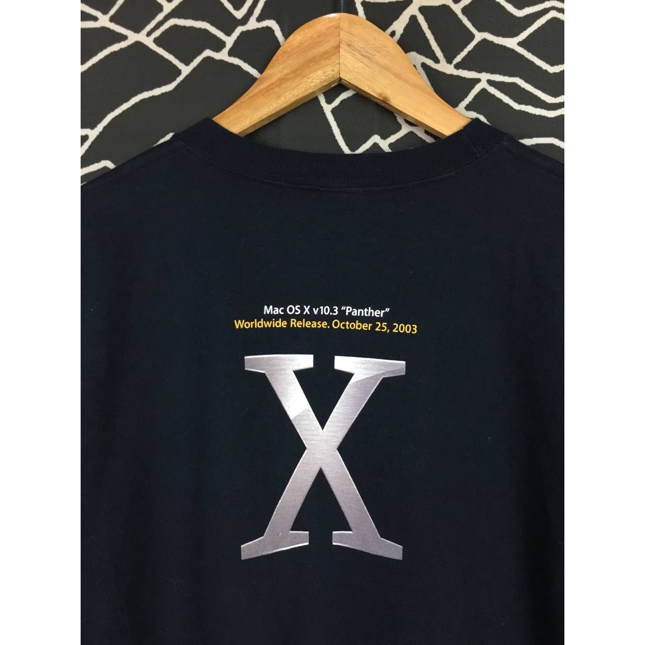 Apple Apple Mac OS X v10.3 Panther Techwear Promo Tee Size US L / EU 52-54 / 3 - 6 Thumbnail