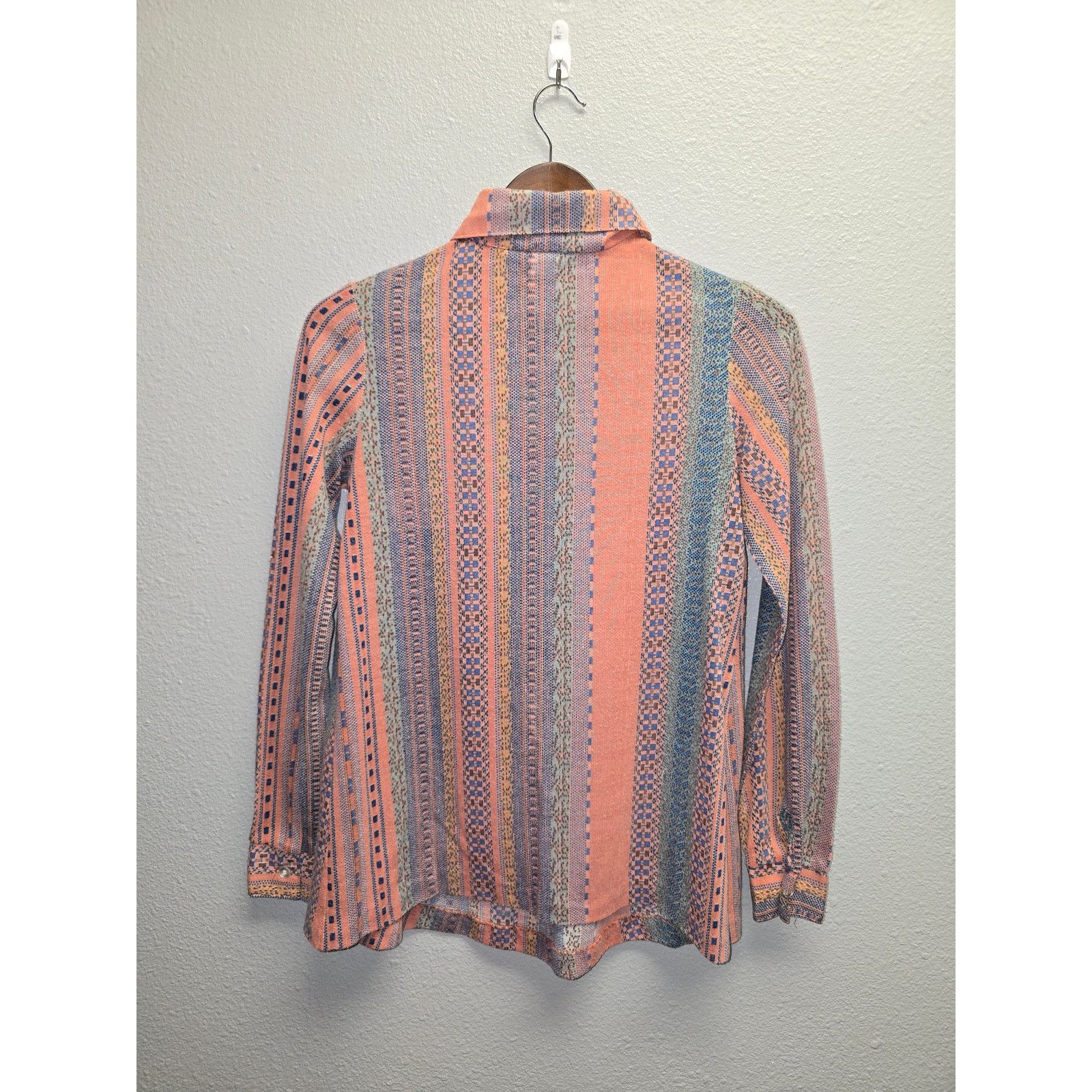 Vintage Vintage Womens Lady Madonna Button Up Shirt Peach Collared Size S / US 4 / IT 40 - 7 Thumbnail
