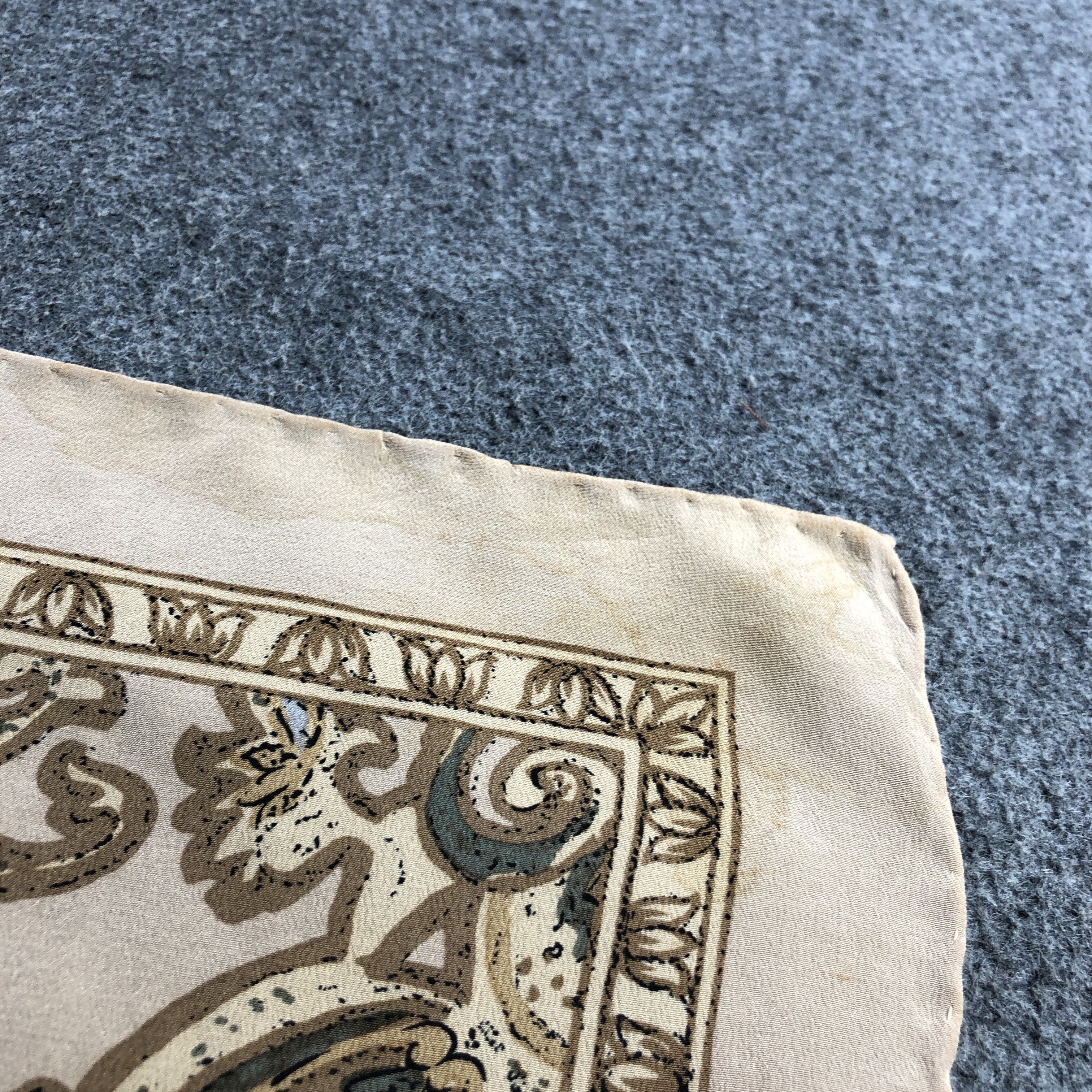 Japanese Brand Vintage Luxury Floral Silk Scarf M1273 Size ONE SIZE - 11 Thumbnail