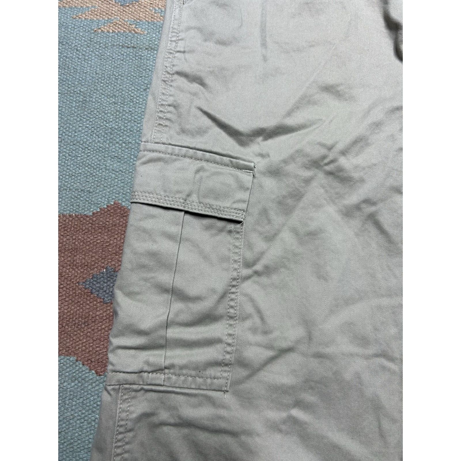 Wrangler VINTAGE Wrangler Cargo Pants Wide-Leg Beig e Hiking 35x29 Mens Pants Size US 35 - 3 Thumbnail