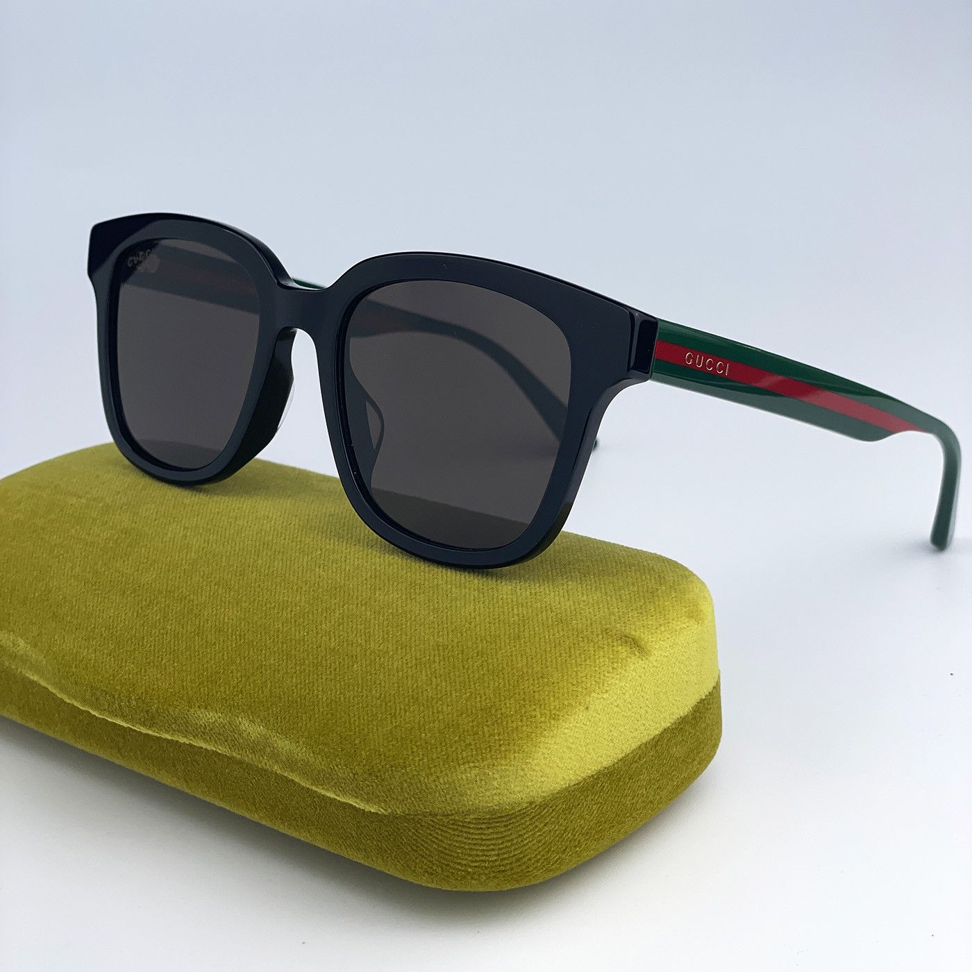 Gucci NEW Gucci GG0847SK 001 Grey Square Unisex Sunglasses Size ONE SIZE - 2 Thumbnail