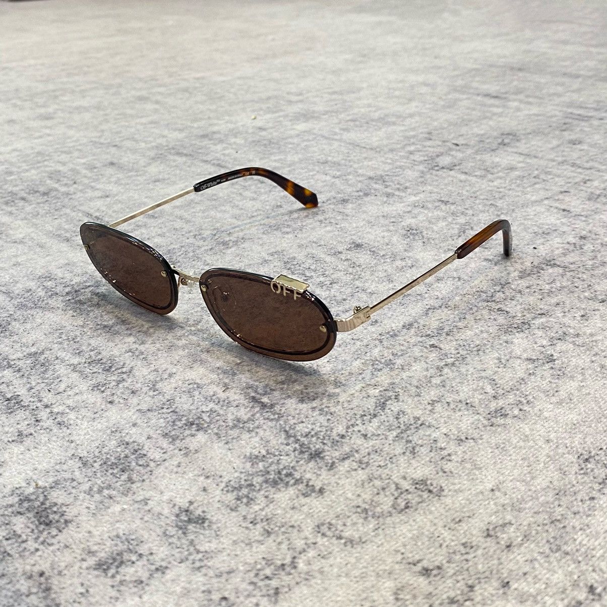 Off-White OFF WHITE MIAMI OERI13MF24MET0017664 GOLD BROWN Size ONE SIZE - 1 Thumbnail