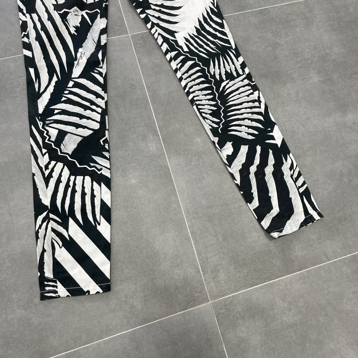 Just Cavalli Just Cavalli Women Skinny Leg Pants Size 25 Size 29" - 2 Thumbnail