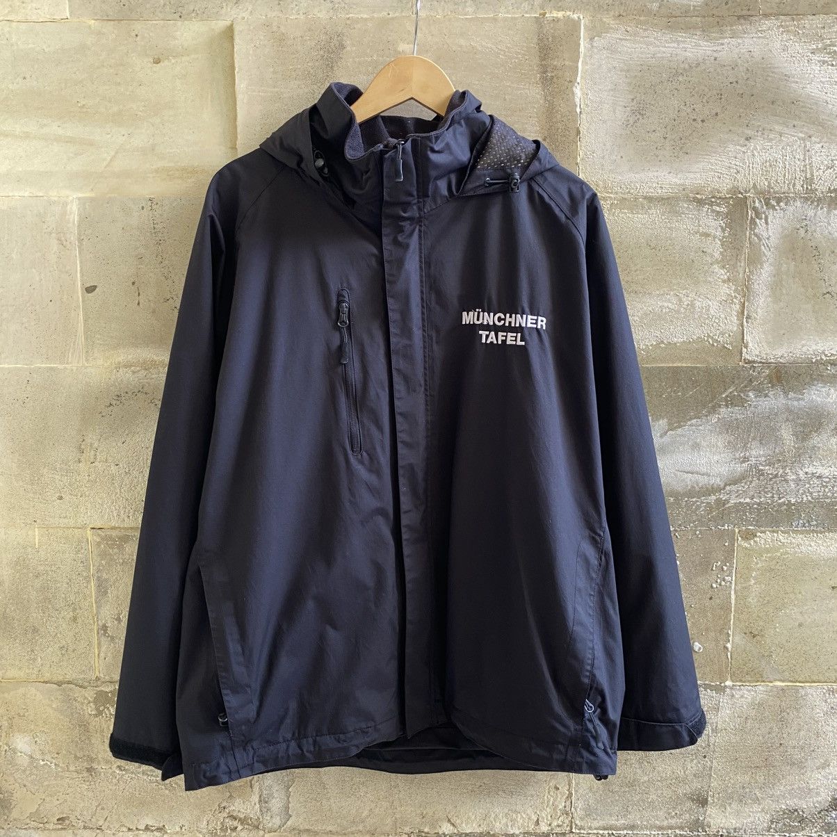 Russell Athletic Russell Atlethics " Münchner Tafel " Jacket Size US L / EU 52-54 / 3 - 1 Thumbnail
