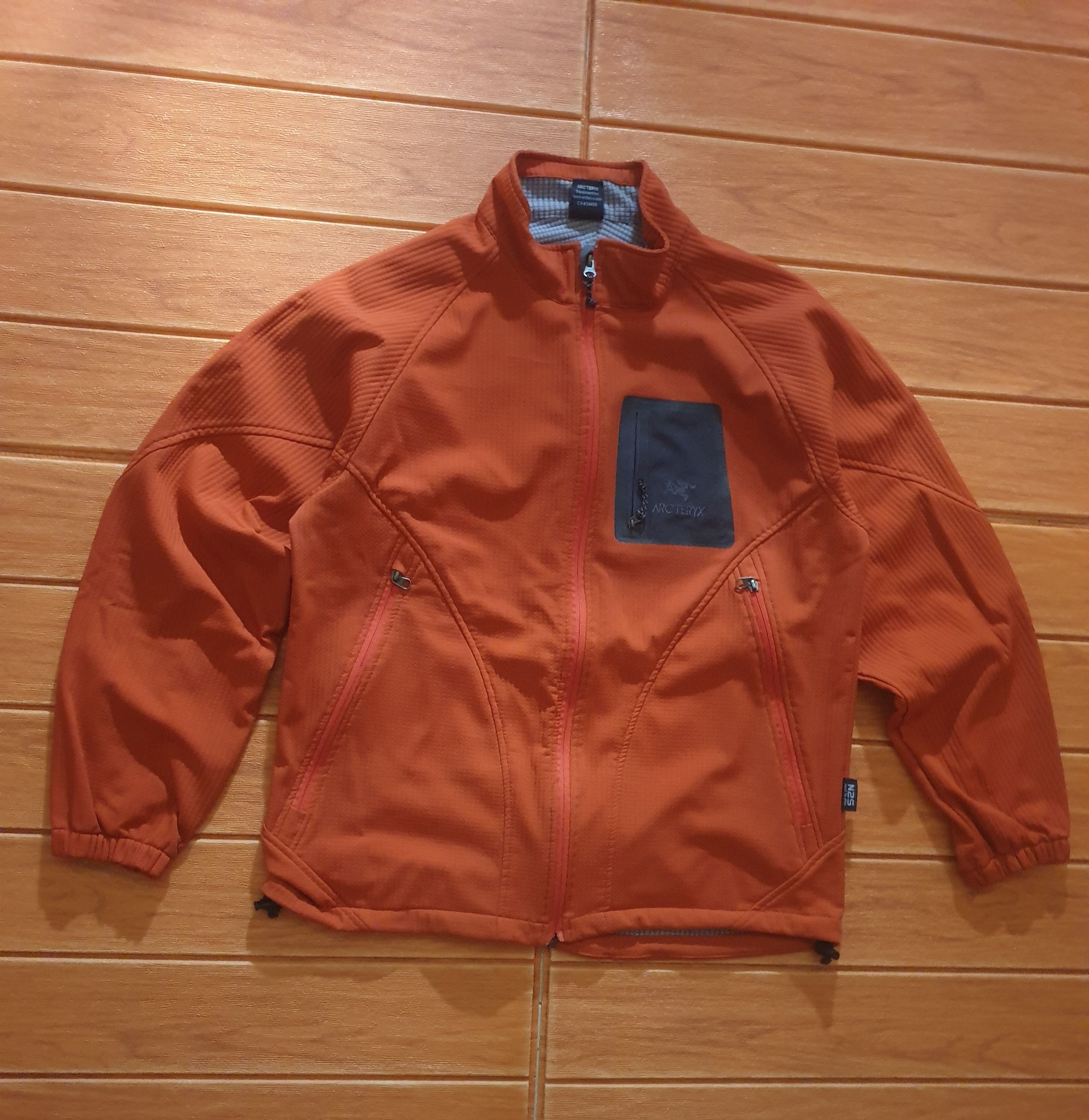 Arc'teryx 💥Arc'Teryx Orange colour utility outdoor Jacket Size US L / EU 52-54 / 3 - 12 Thumbnail
