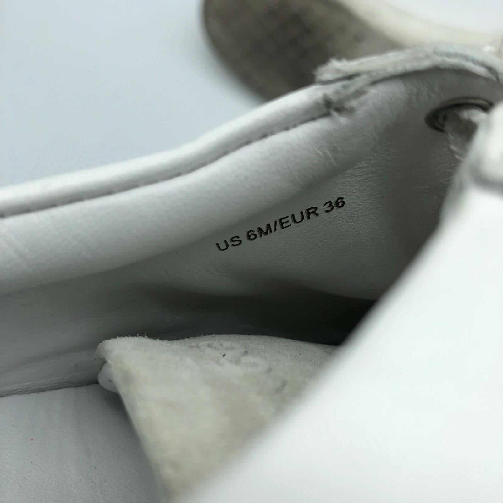 Vince Vince Womens Sneakers Low Top Lace Up Leather White Size 6 Size US 6 / IT 36 - 6 Thumbnail