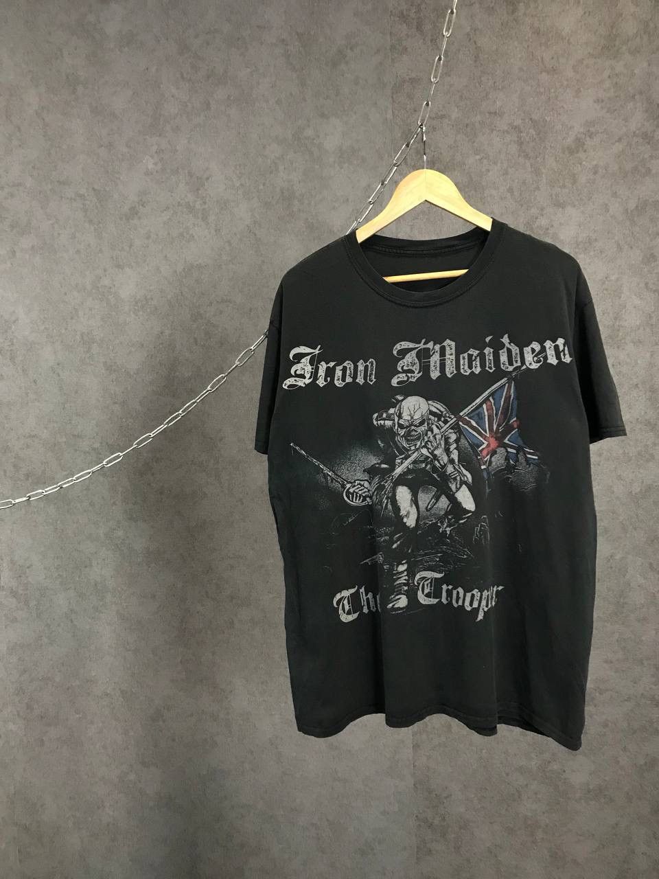 Band Tees × Iron Maiden × Vintage Iron Maiden 2011 vintage rock band skull overprinted tee Size US XL / EU 56 / 4 - 1 Thumbnail