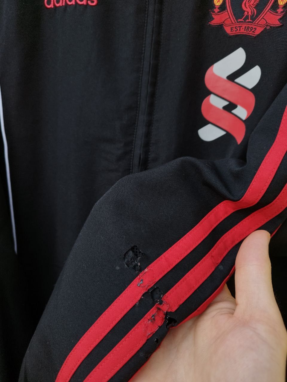 Adidas Vintage adidas Liverpool FC Track Jacket Windbreaker Size US S / EU 44-46 / 1 - 7 Thumbnail