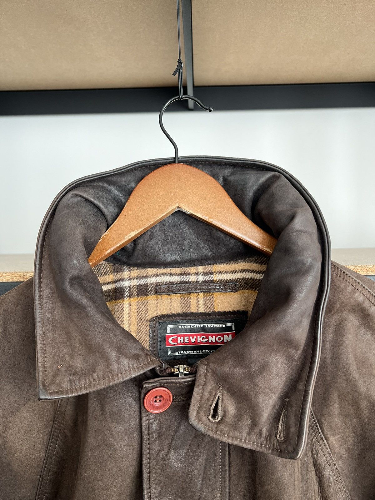 Chevignon Vintage 90s Chevignon Faded Heavy Leather Jacket Size US L / EU 52-54 / 3 - 3 Thumbnail