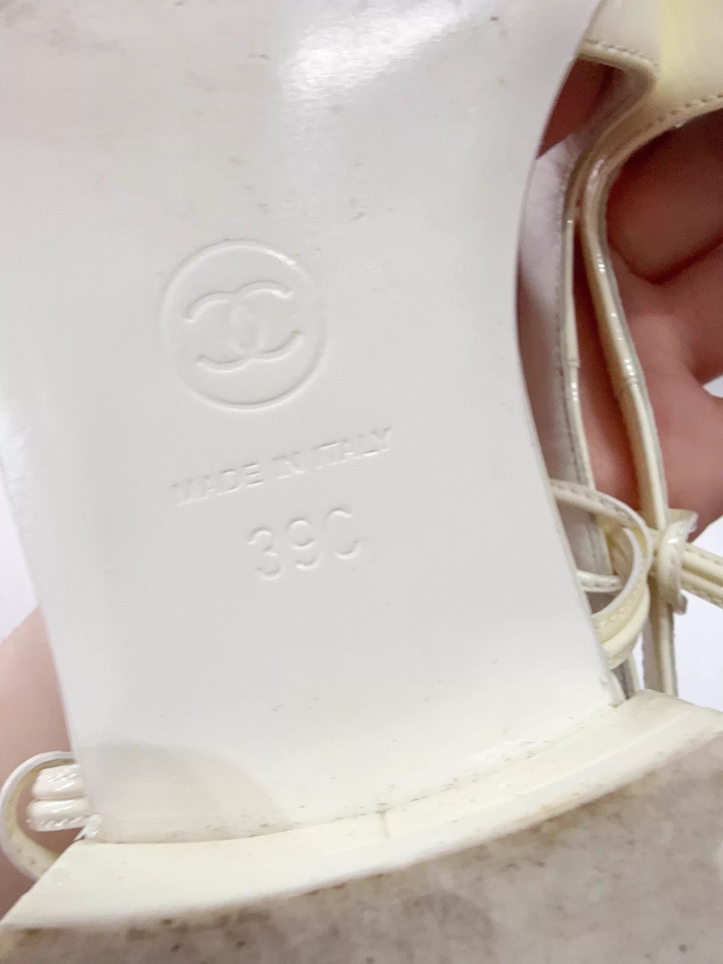 Chanel Chanel Snow White Pumps 39 Like New Size US 8.5 / IT 38.5 - 5 Thumbnail