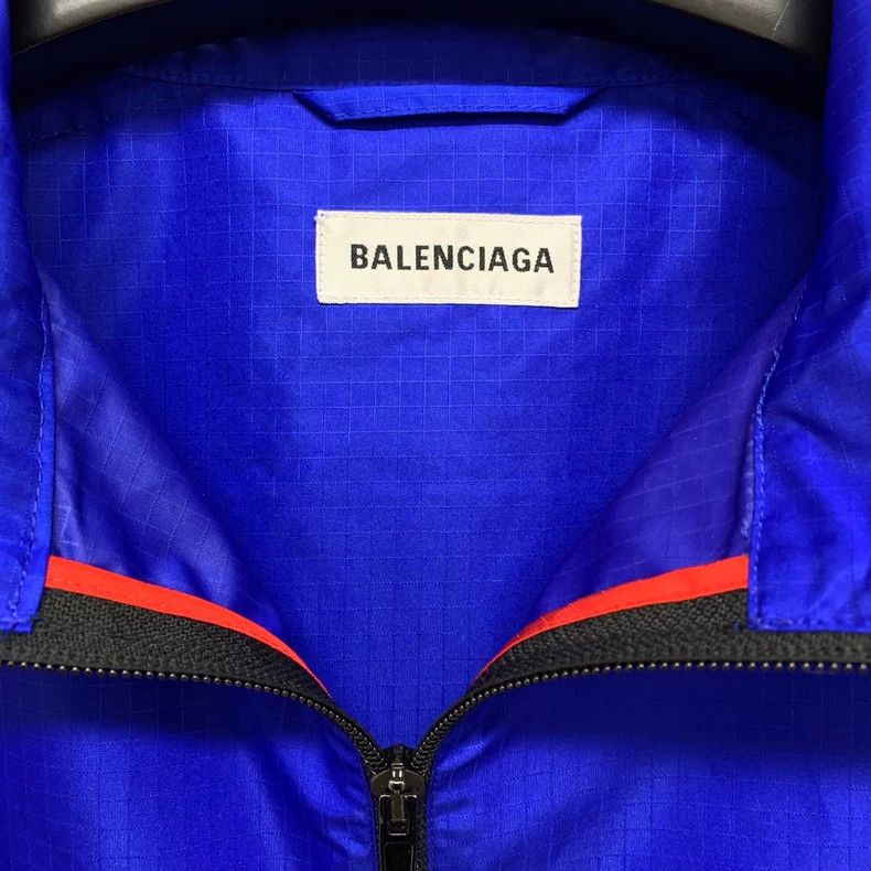 Balenciaga Balenciaga size 36 Red and Blue Large Logo Windbreaker Size S / US 4 / IT 40 - 2 Thumbnail
